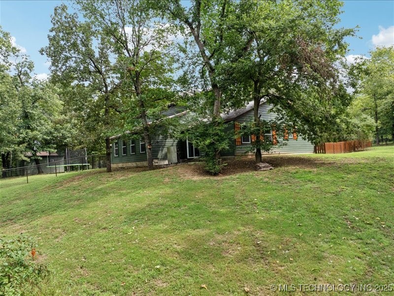 17330 S 4210 Road
