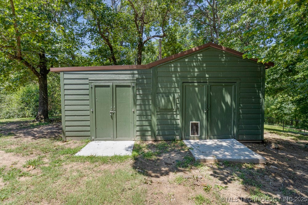17330 S 4210 Road