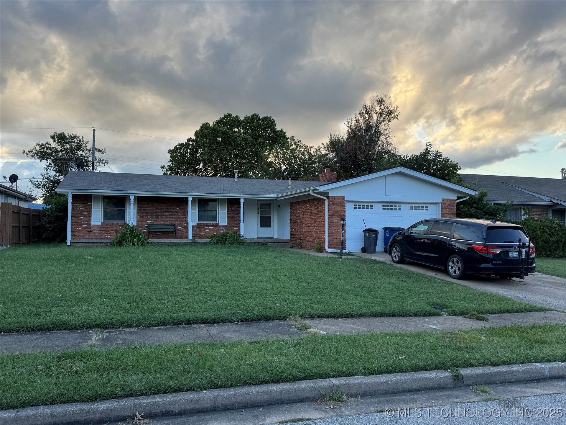 3122 S 70th East Avenue