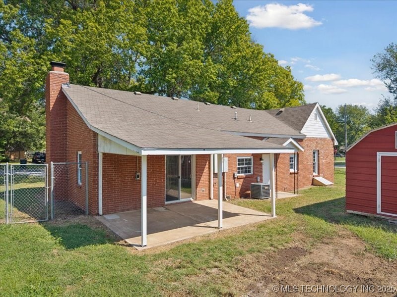 1001 W Maple Street