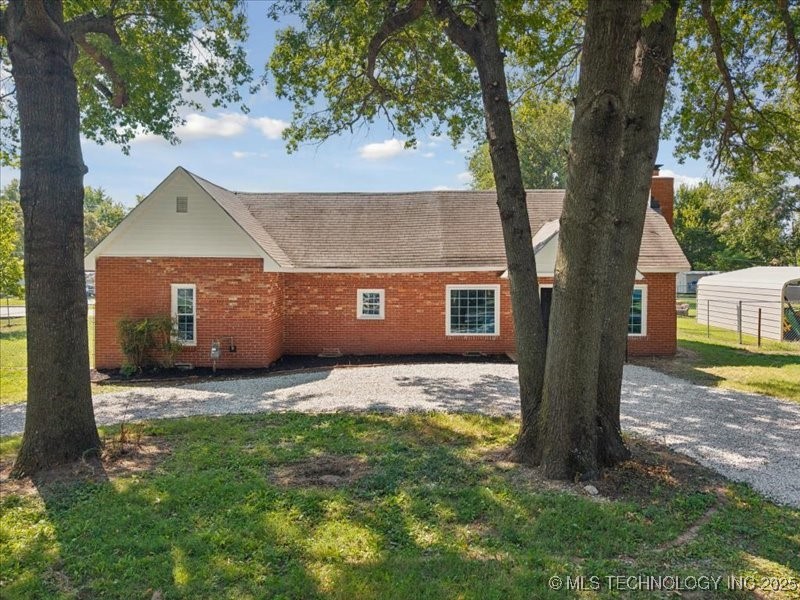 1001 W Maple Street