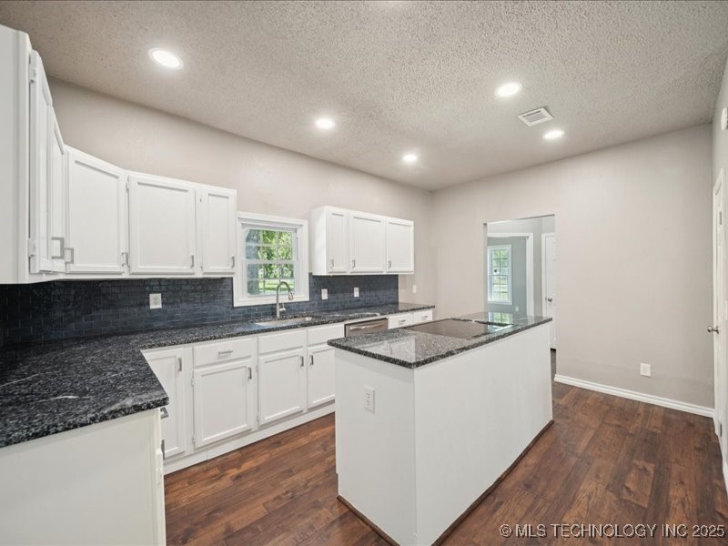 1001 W Maple Street