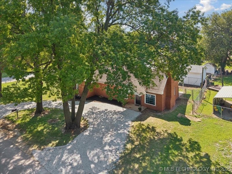 1001 W Maple Street