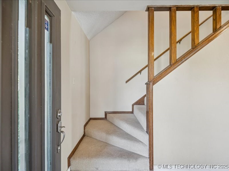 8221 N 166th East Avenue