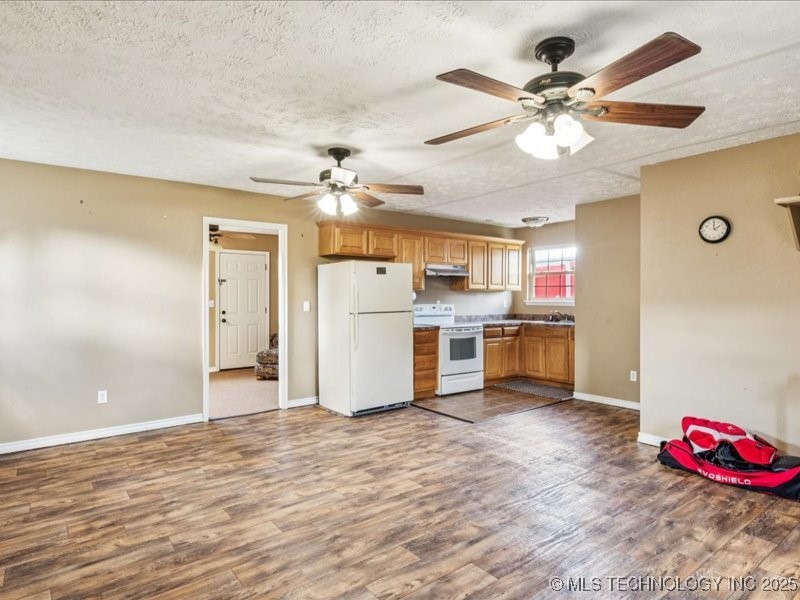 751 Christmas Lane