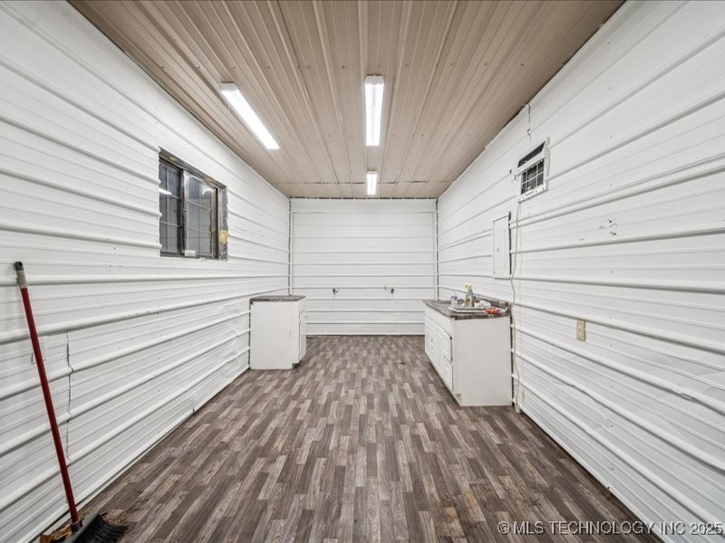 12015 S Poplar Street