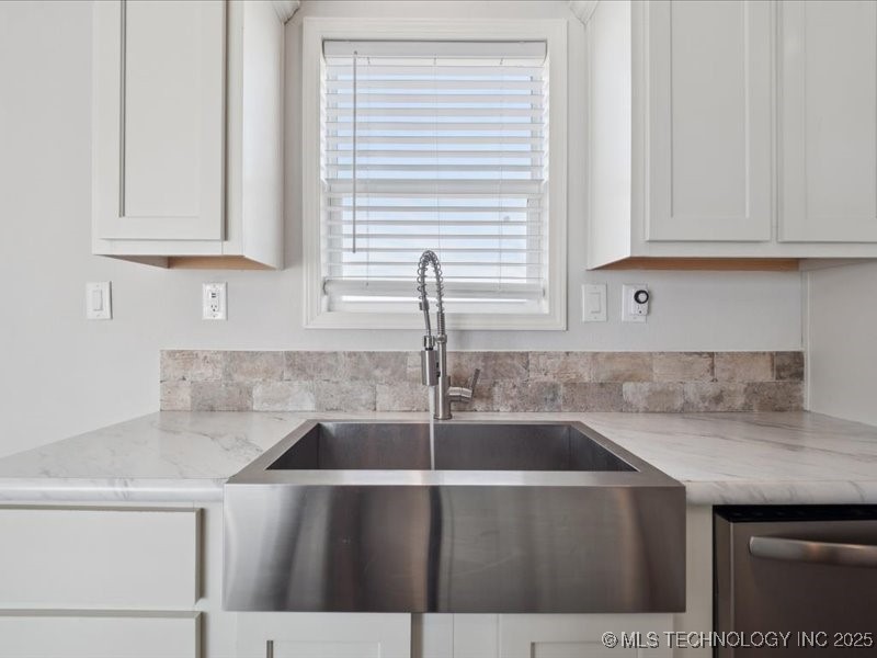 10930 S Highway 99 Highway