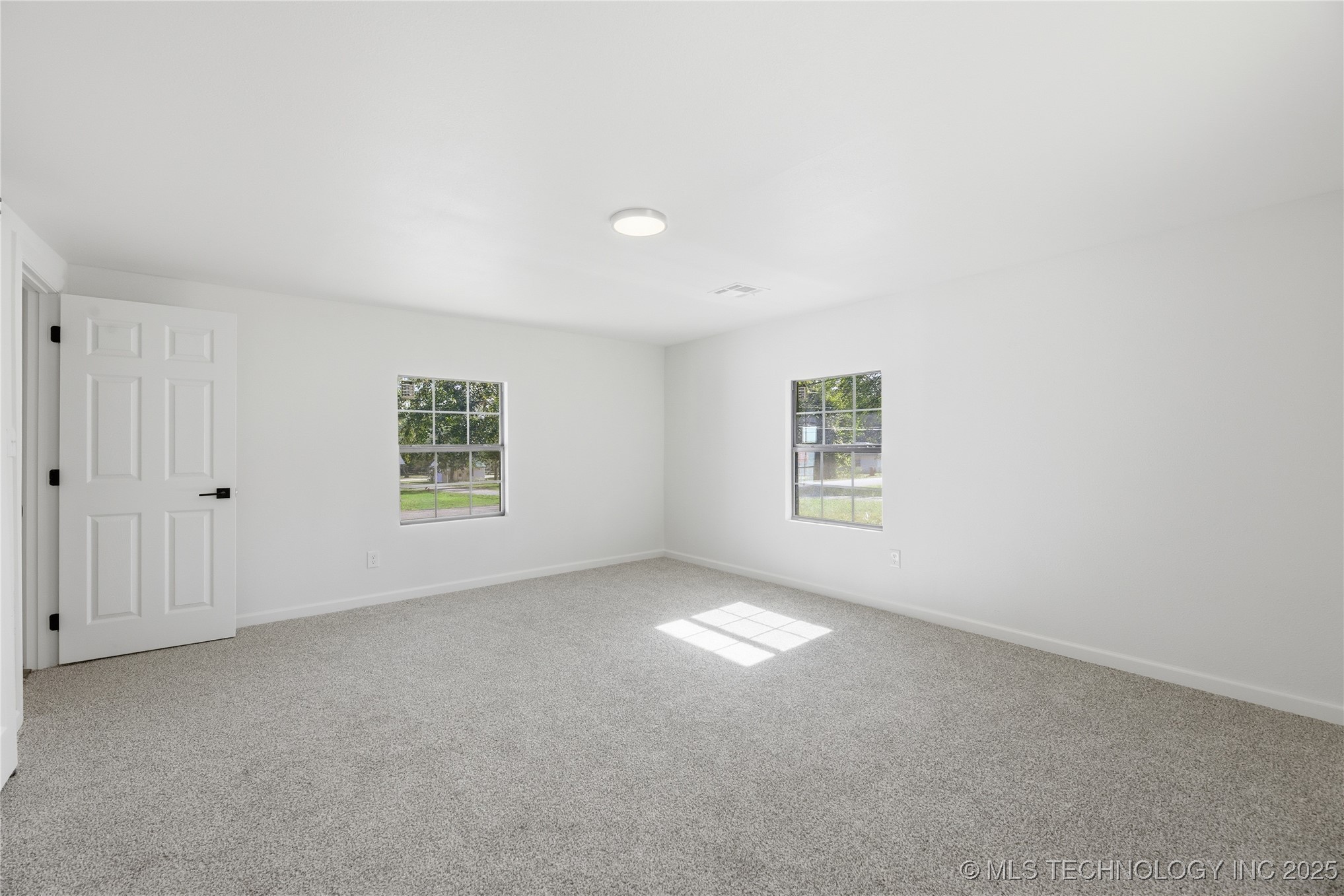 205 N Kates Avenue