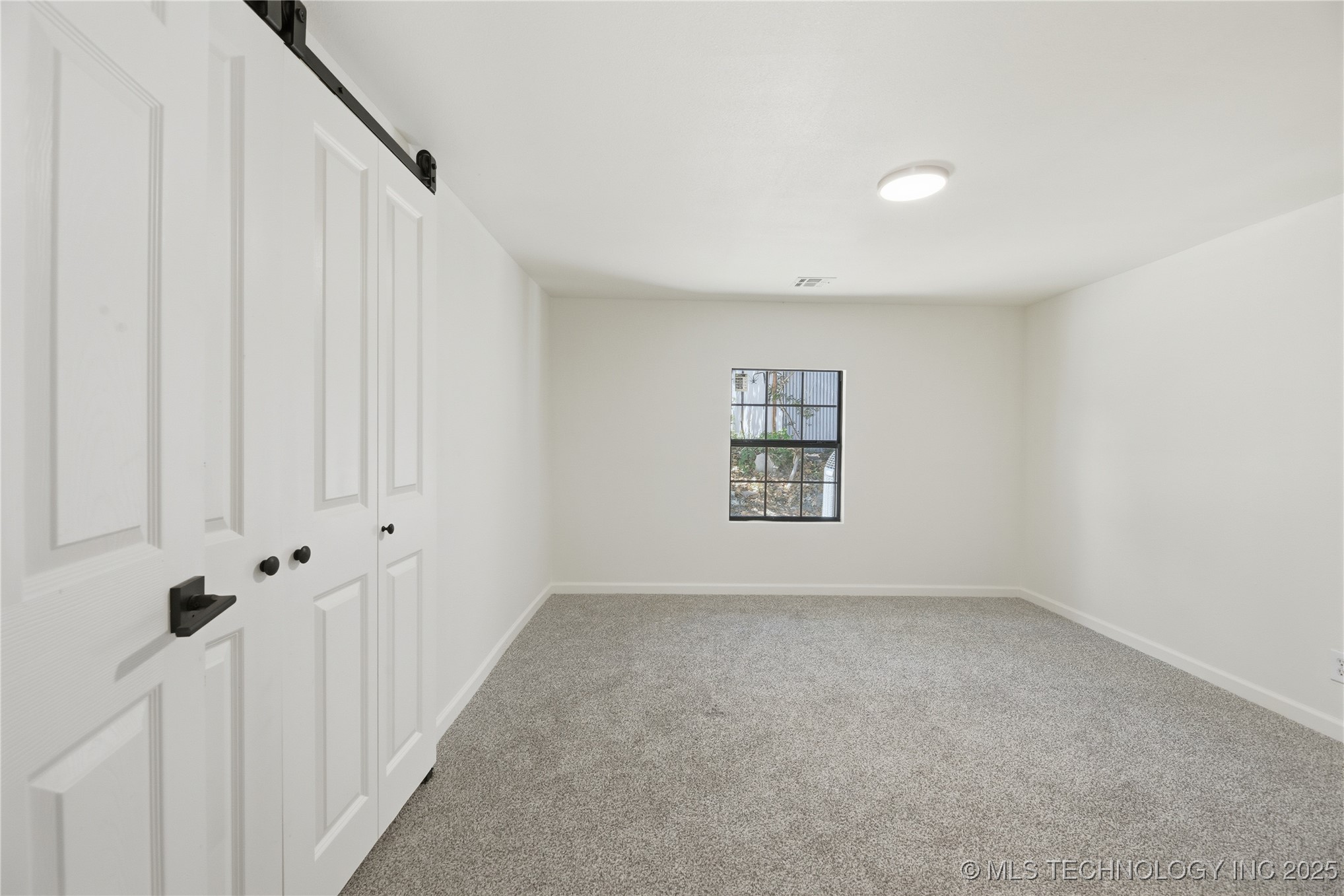 205 N Kates Avenue