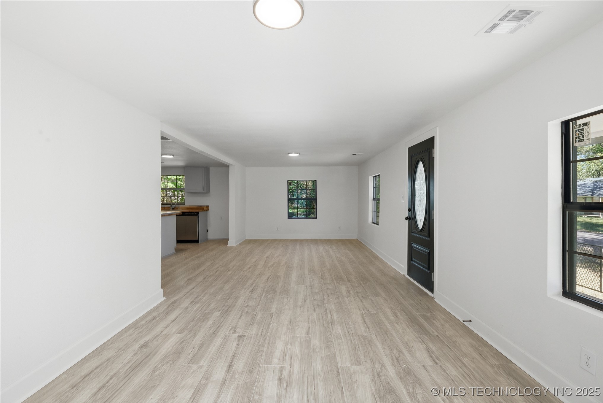 205 N Kates Avenue
