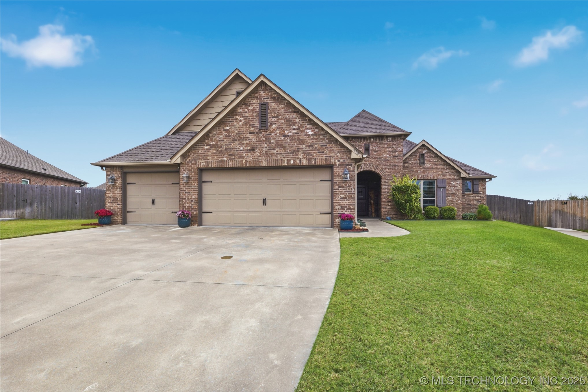 7701 E 82nd Street North