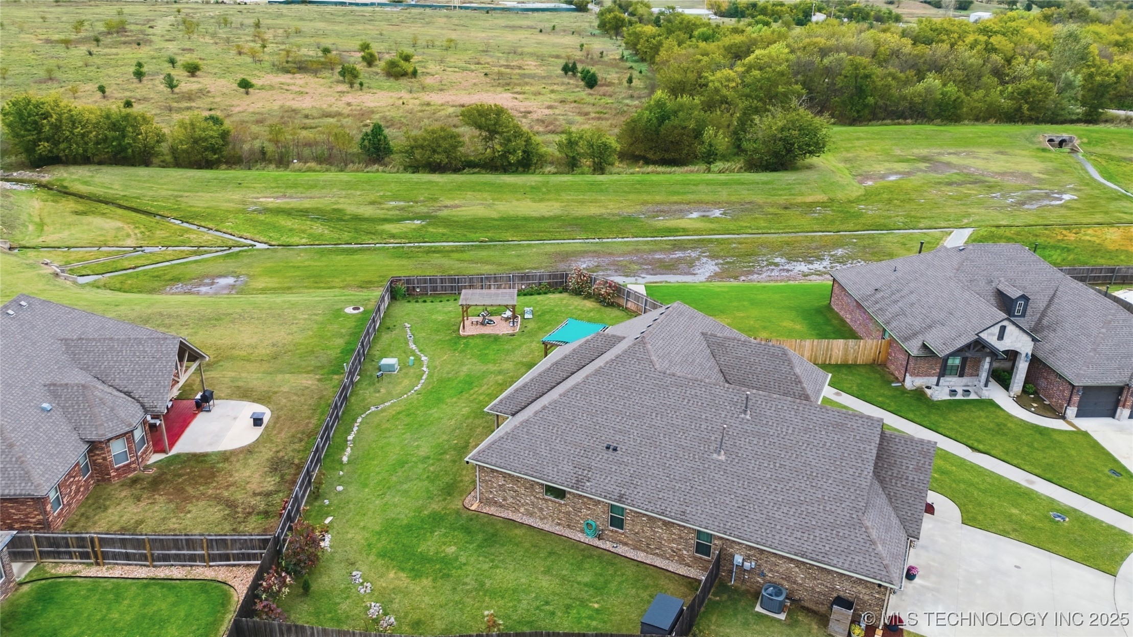 7701 E 82nd Street North