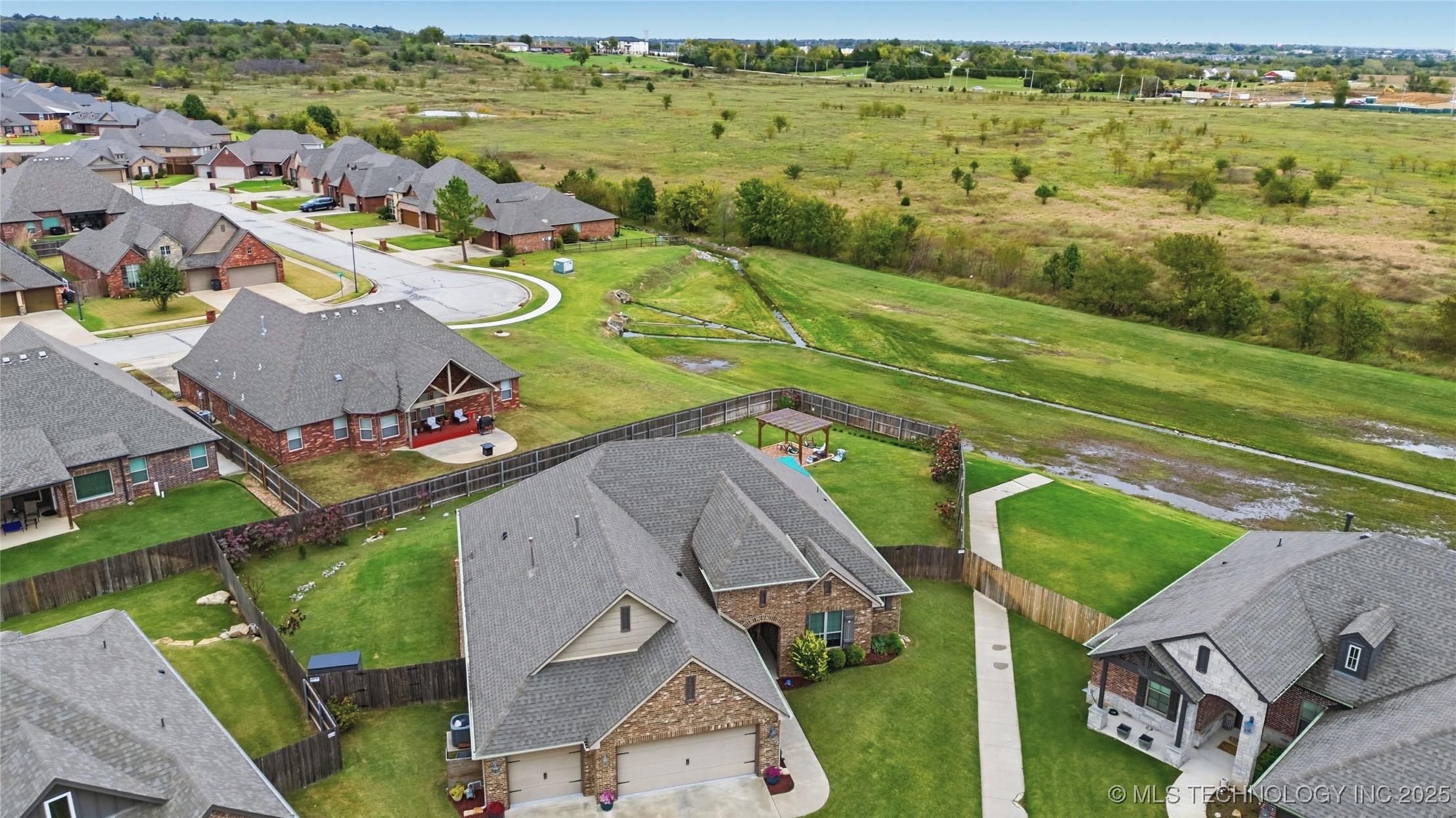 7701 E 82nd Street North