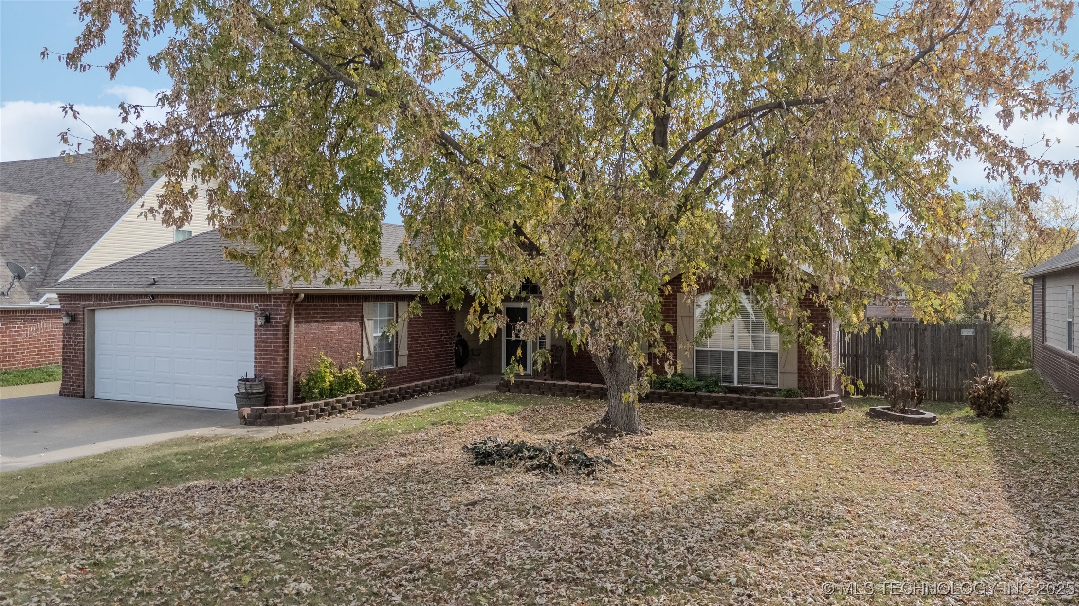 10906 E 95th Street N