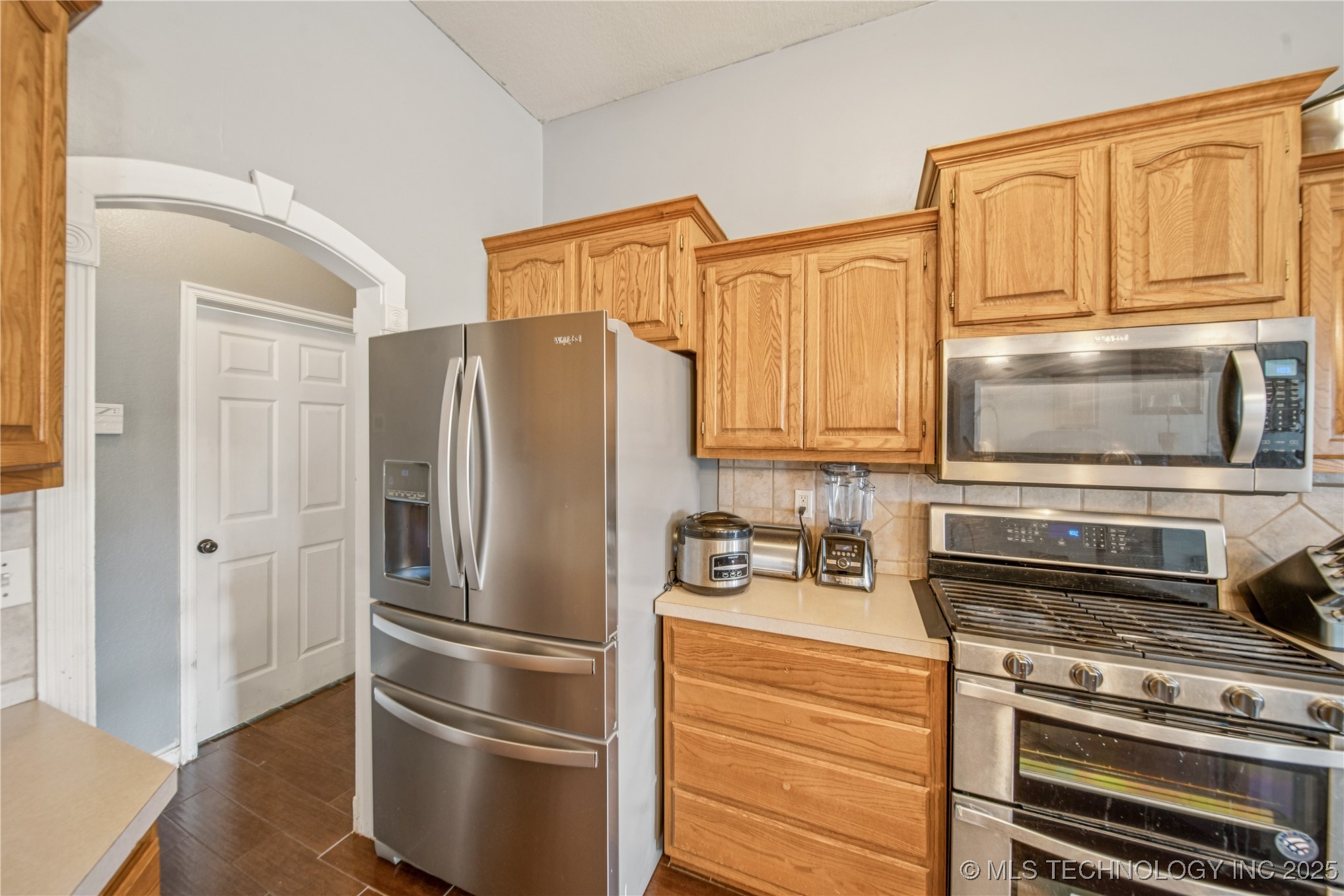 10906 E 95th Street N