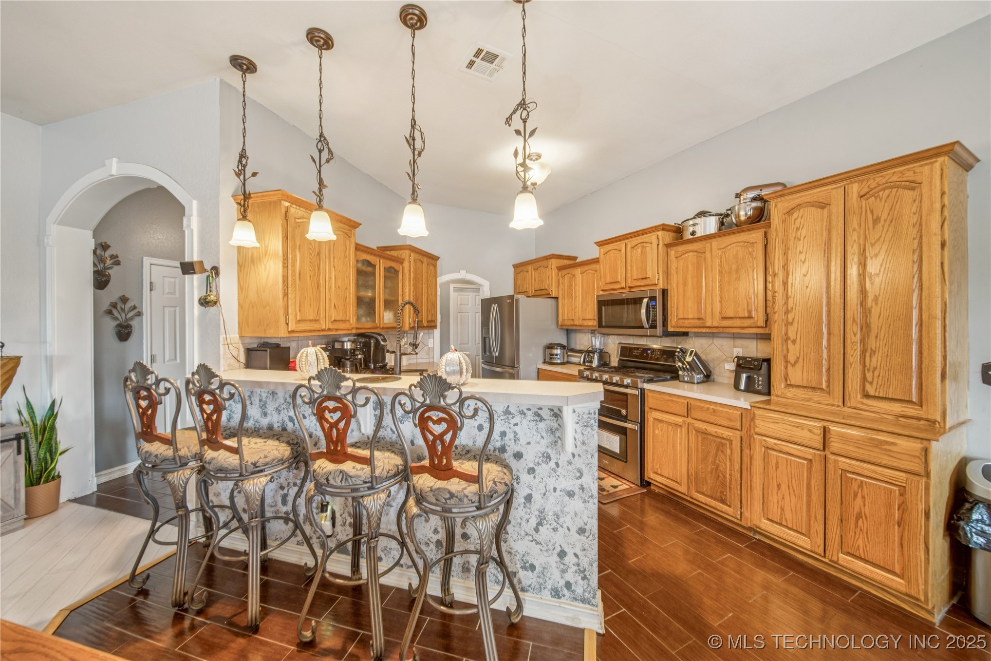 10906 E 95th Street N