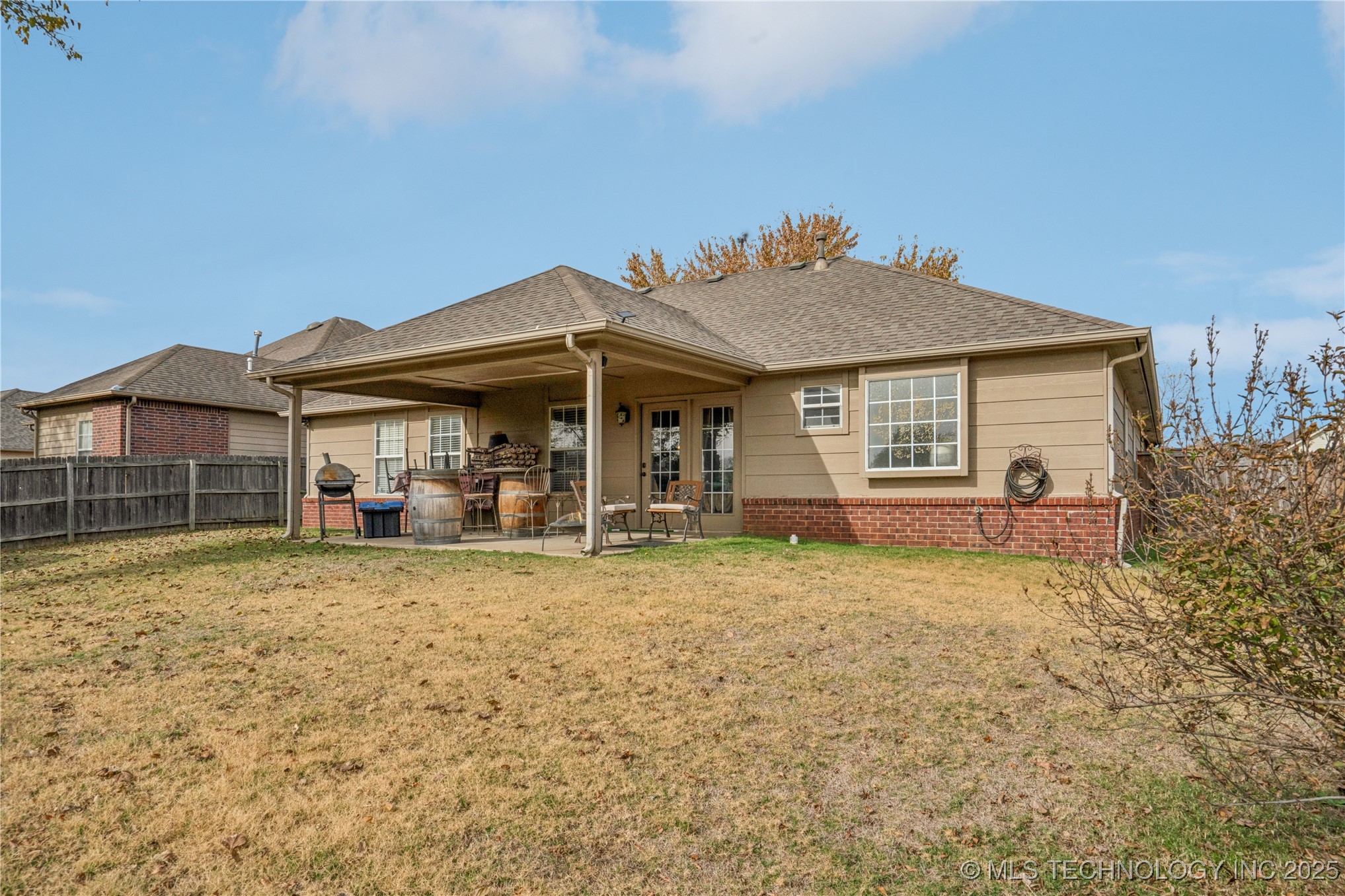 10906 E 95th Street N