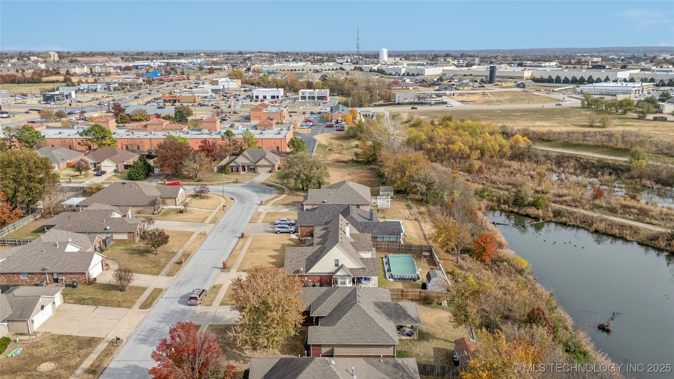 10906 E 95th Street N