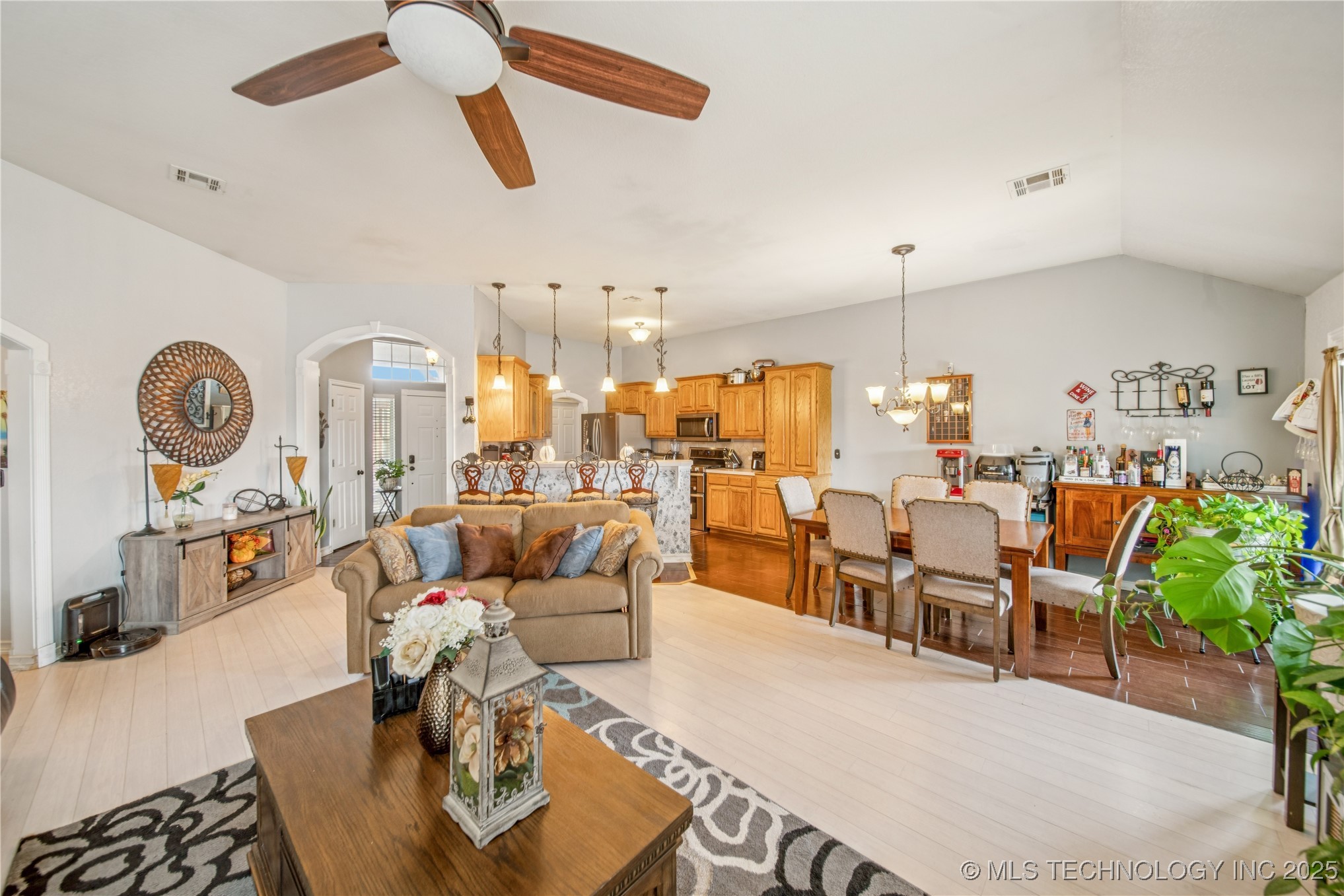 10906 E 95th Street N