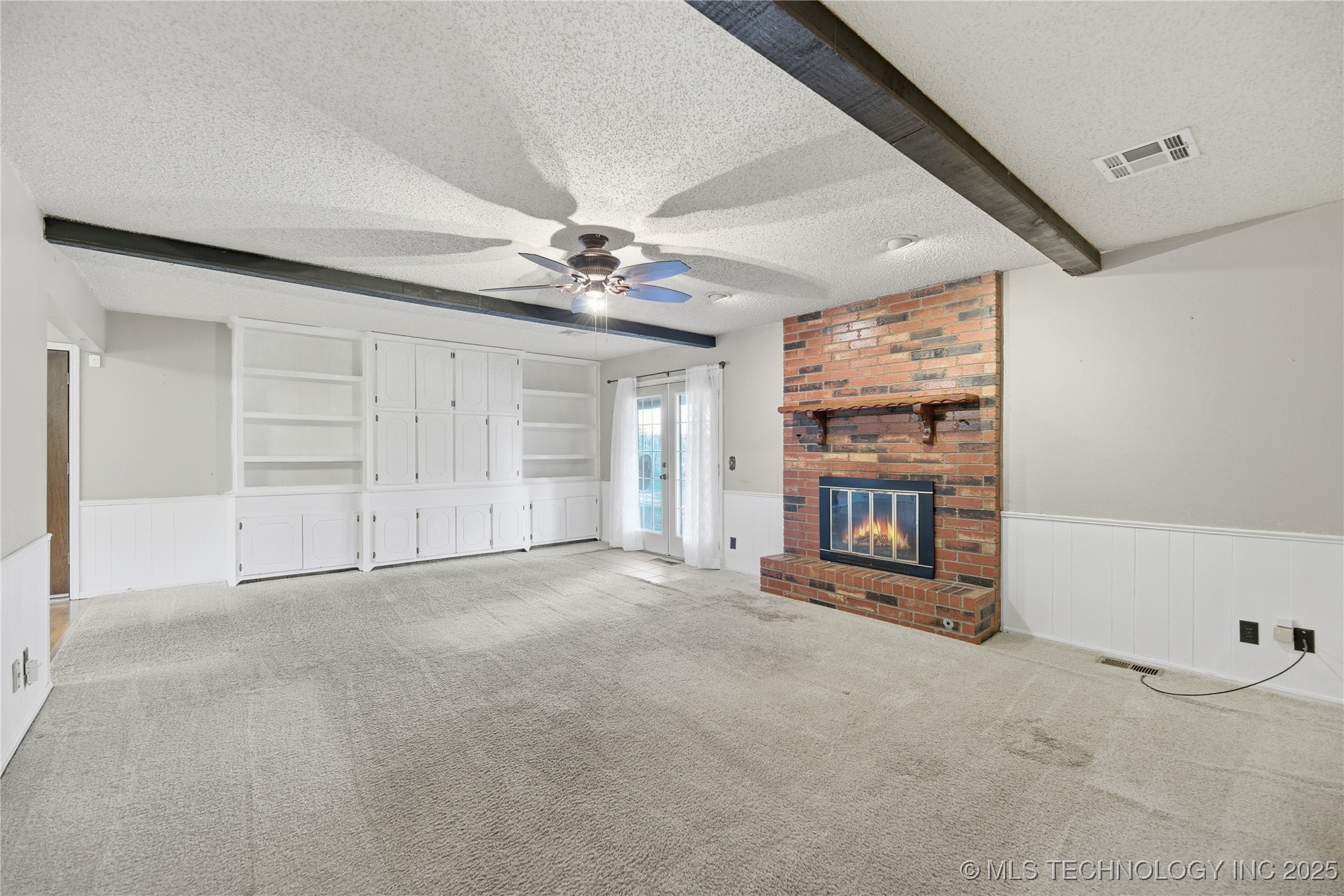 1210 Parkland Avenue