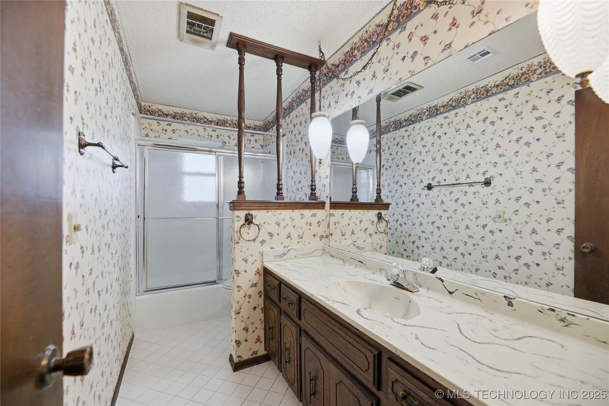 1210 Parkland Avenue