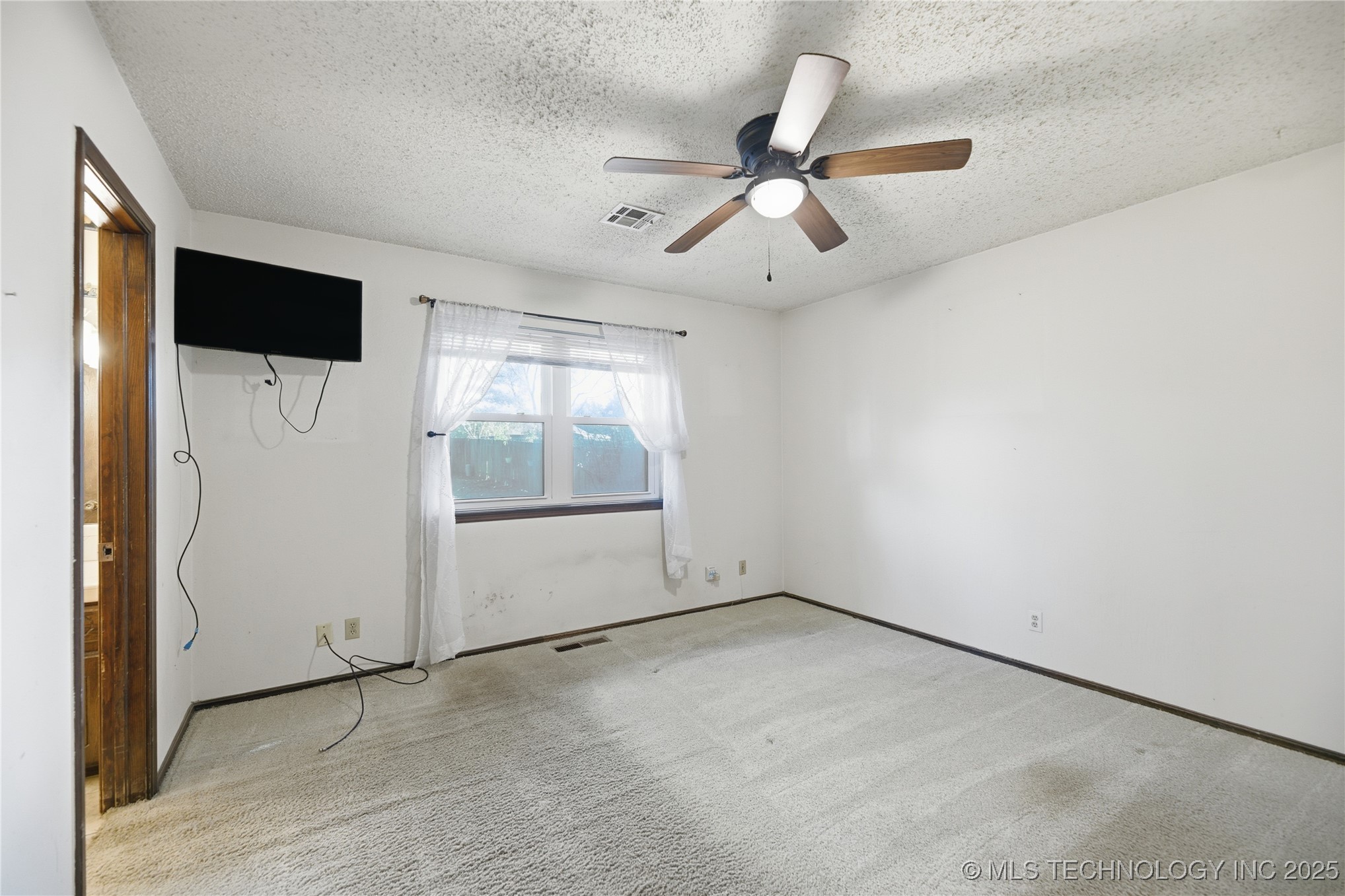 1210 Parkland Avenue