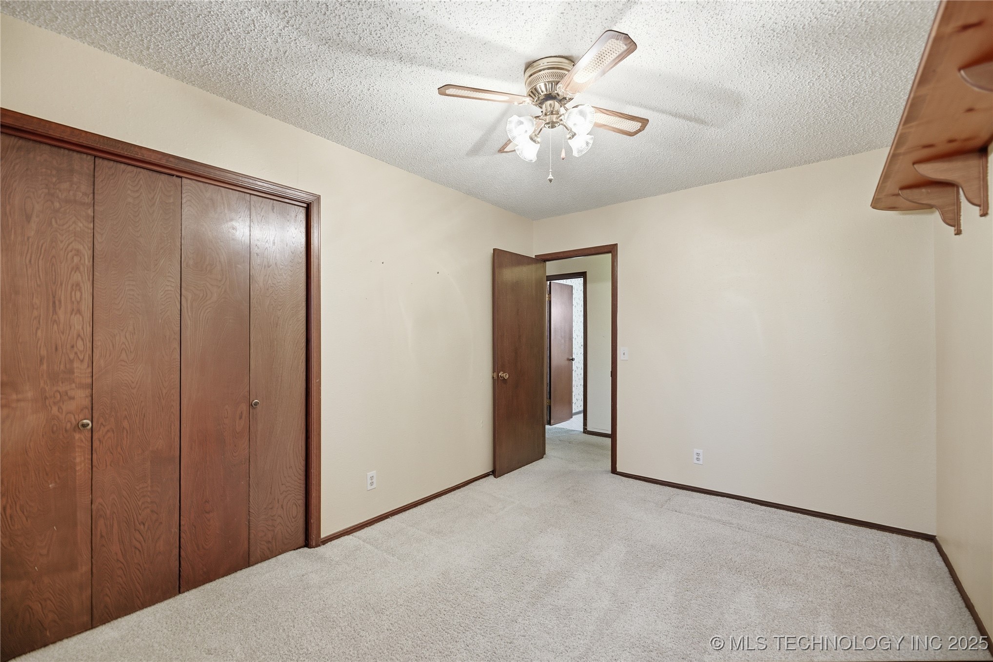 1210 Parkland Avenue