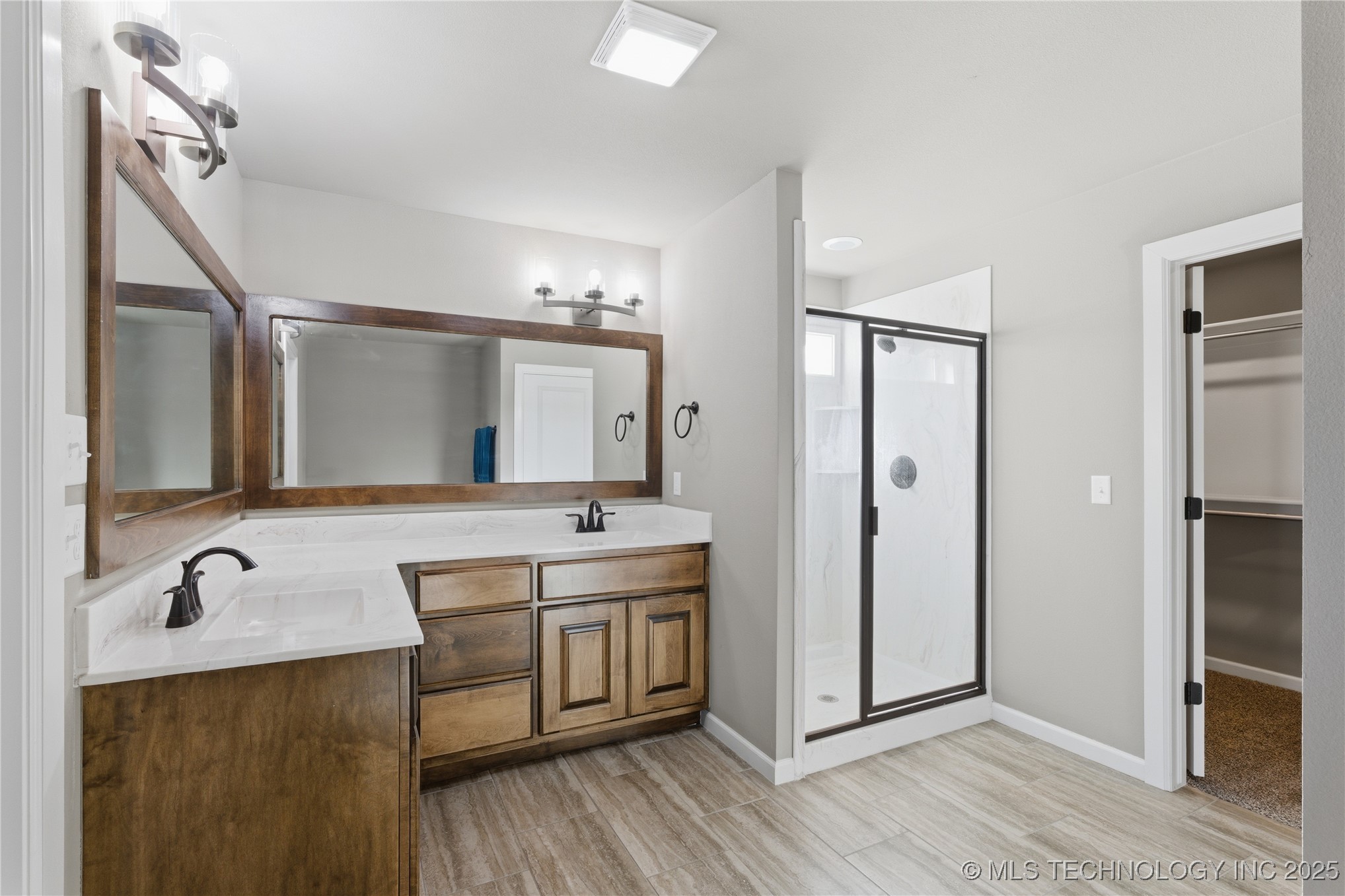 5113 S Walnut Creek Drive