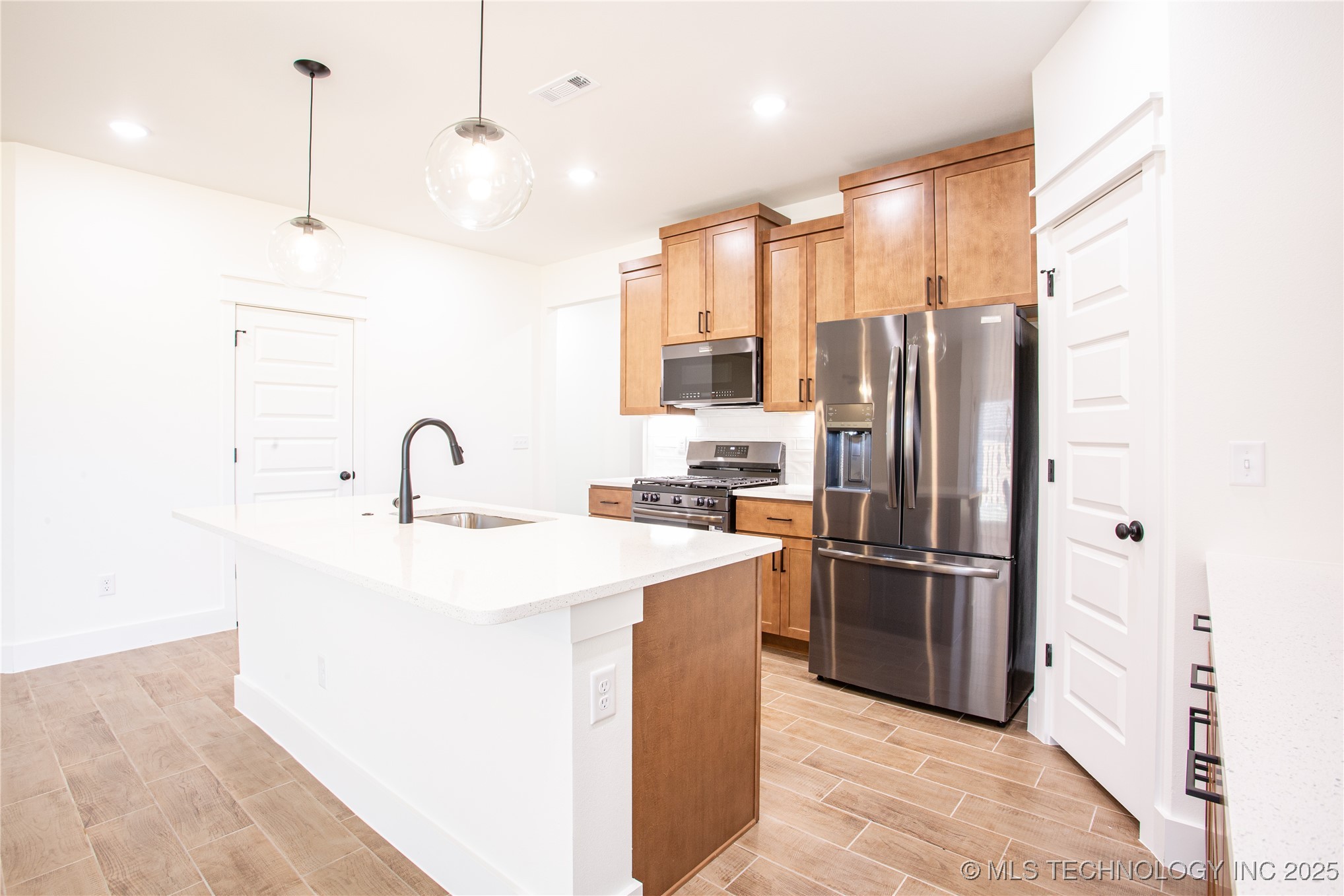 10857 S 278th Avenue E