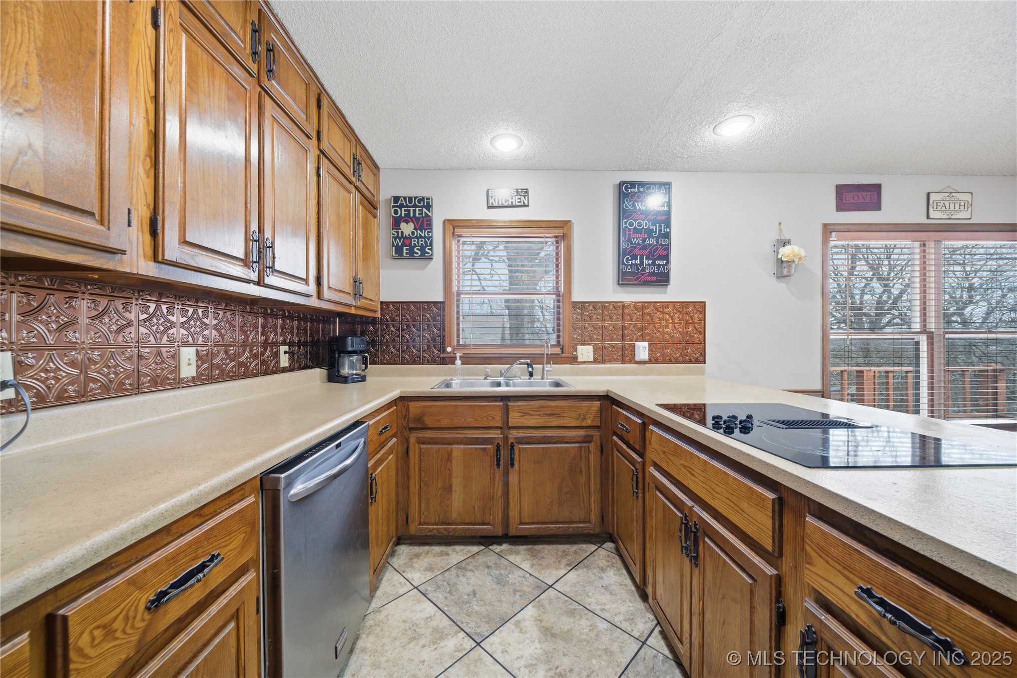 10681 E Fawn Lane
