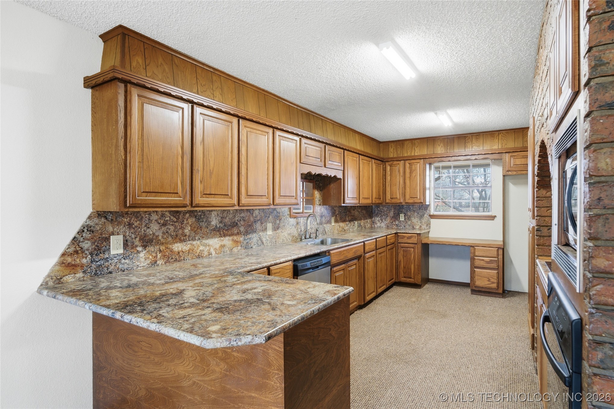 1032 S Cimarron Street