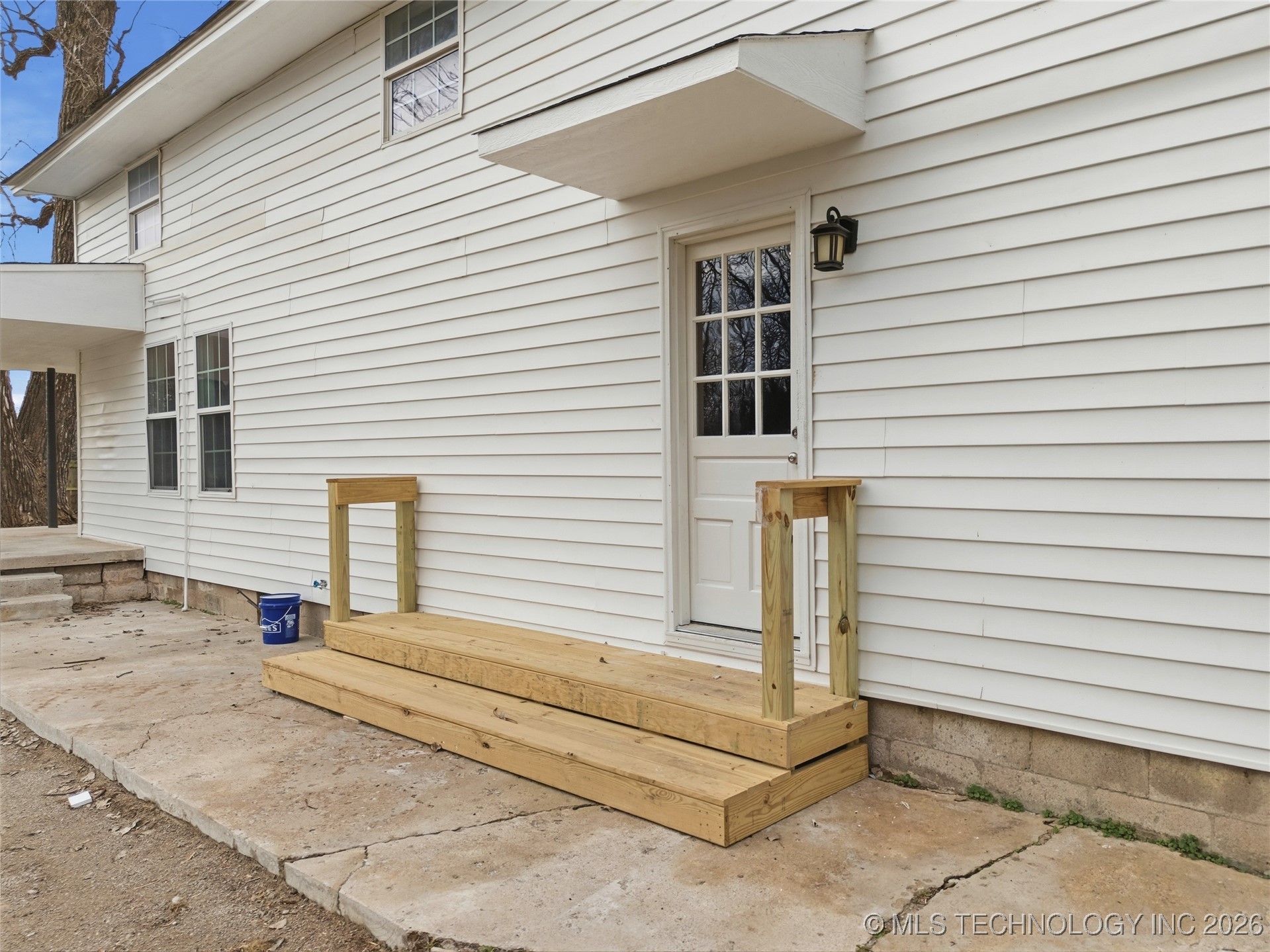 809 N 9th Street