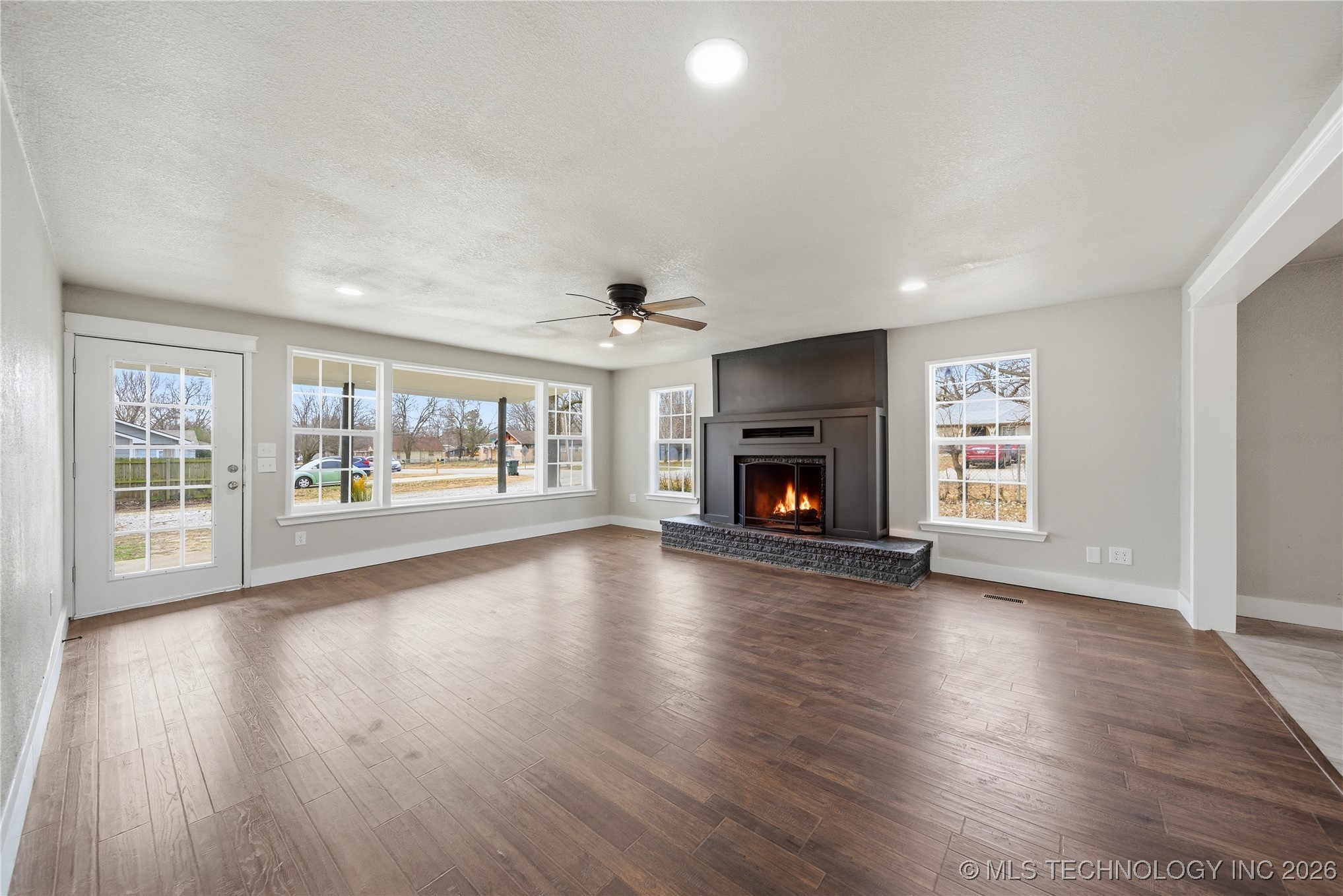 809 N 9th Street