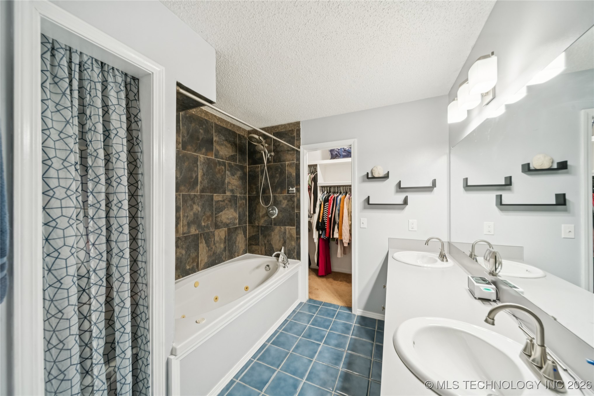 20665 S Carefree Drive