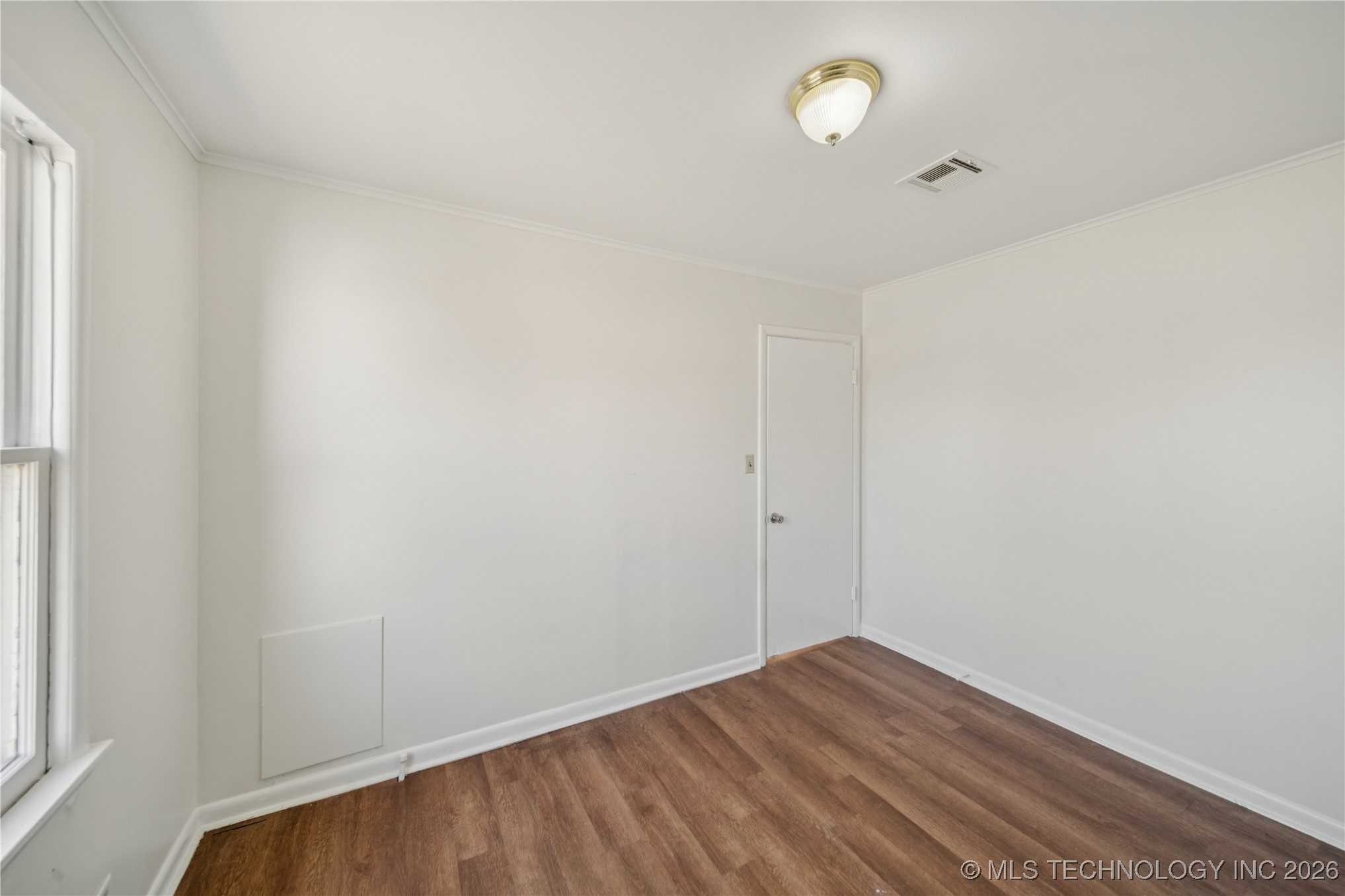 946 S Reavis Road