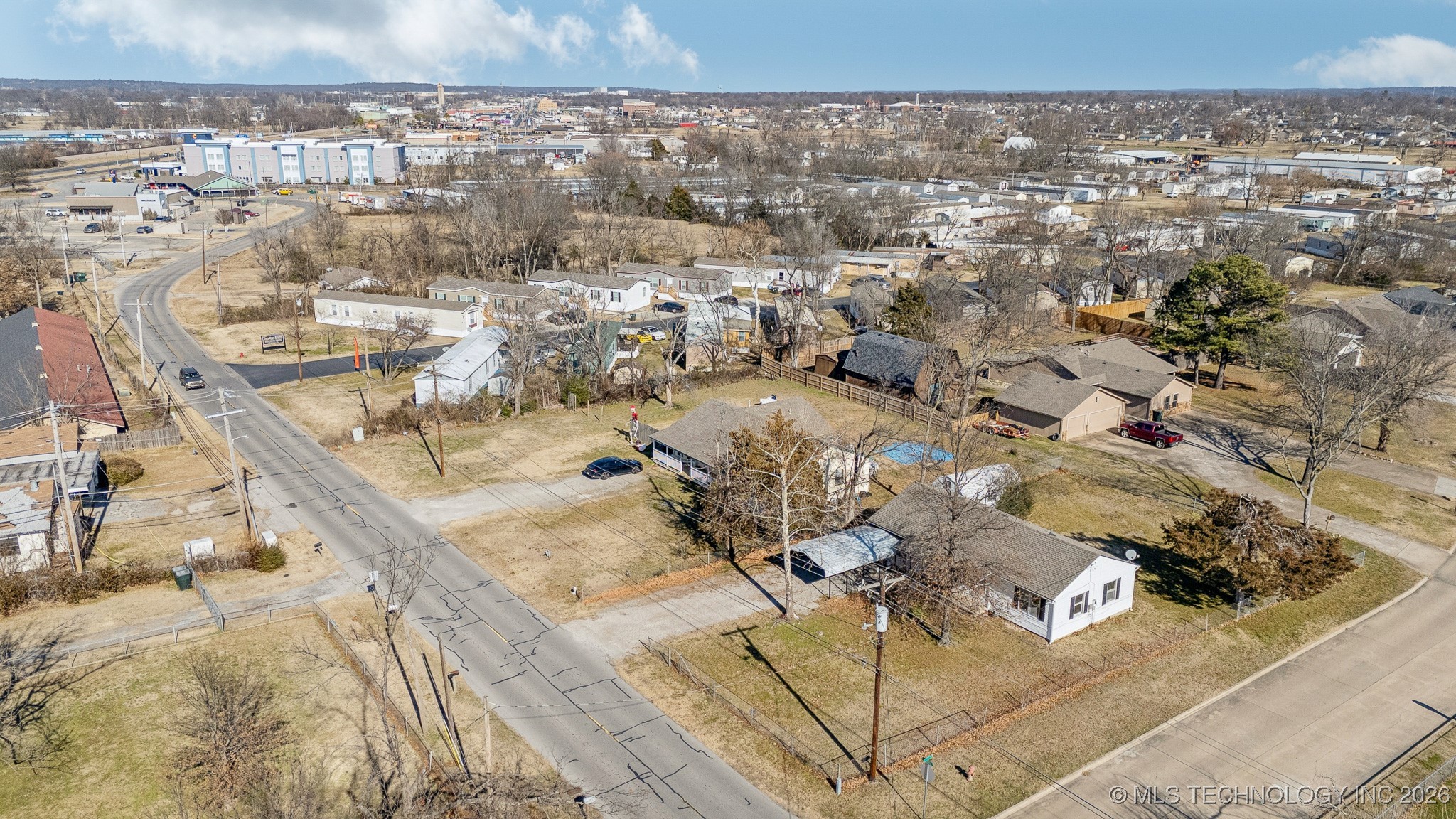946 S Reavis Road