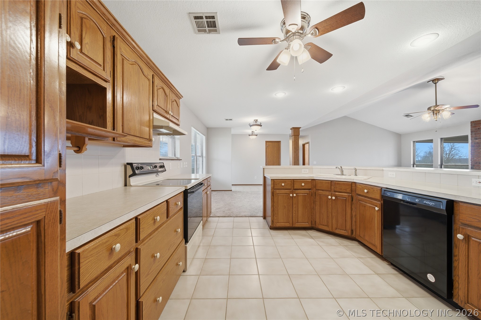 1144 S Mississippi