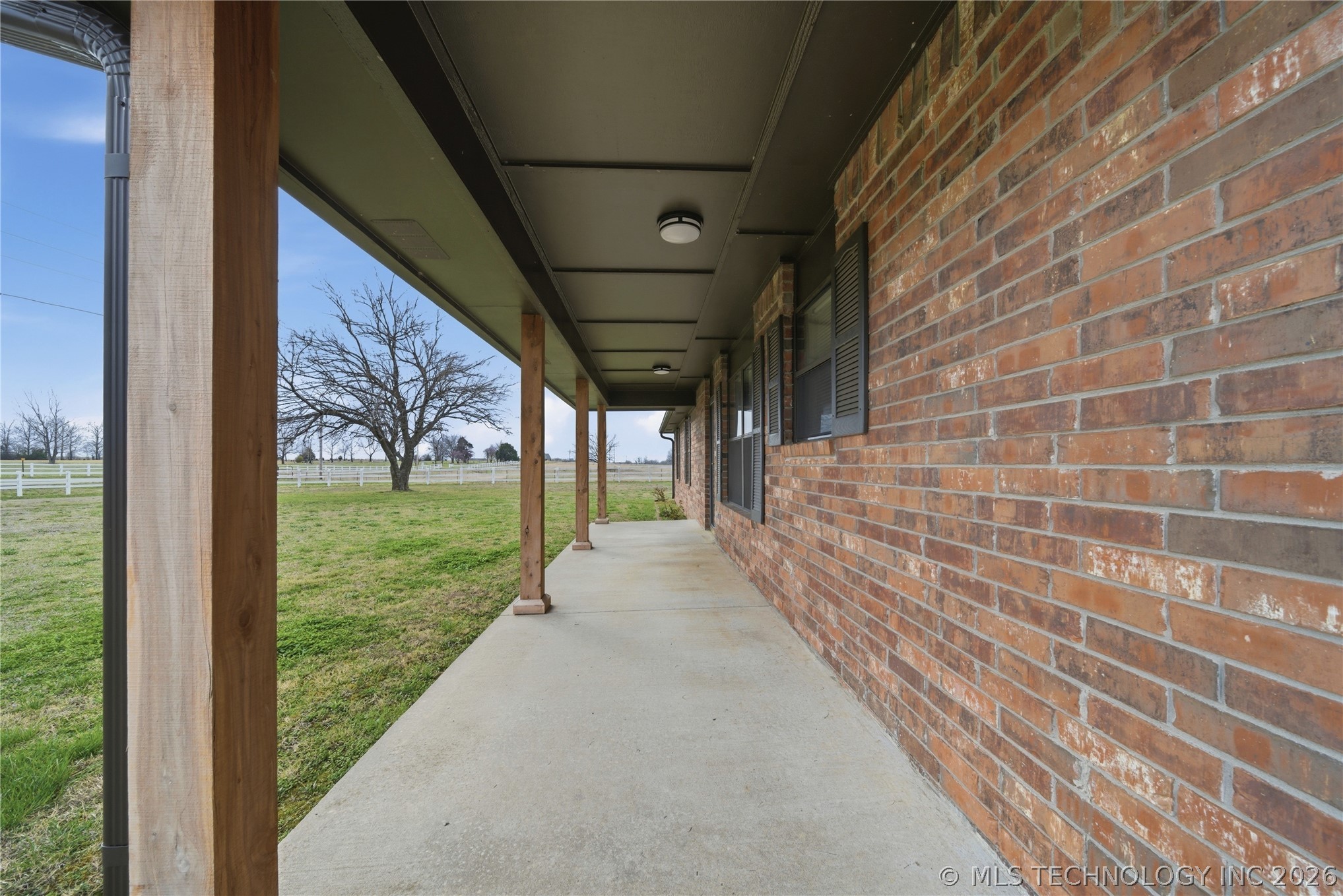 1144 S Mississippi