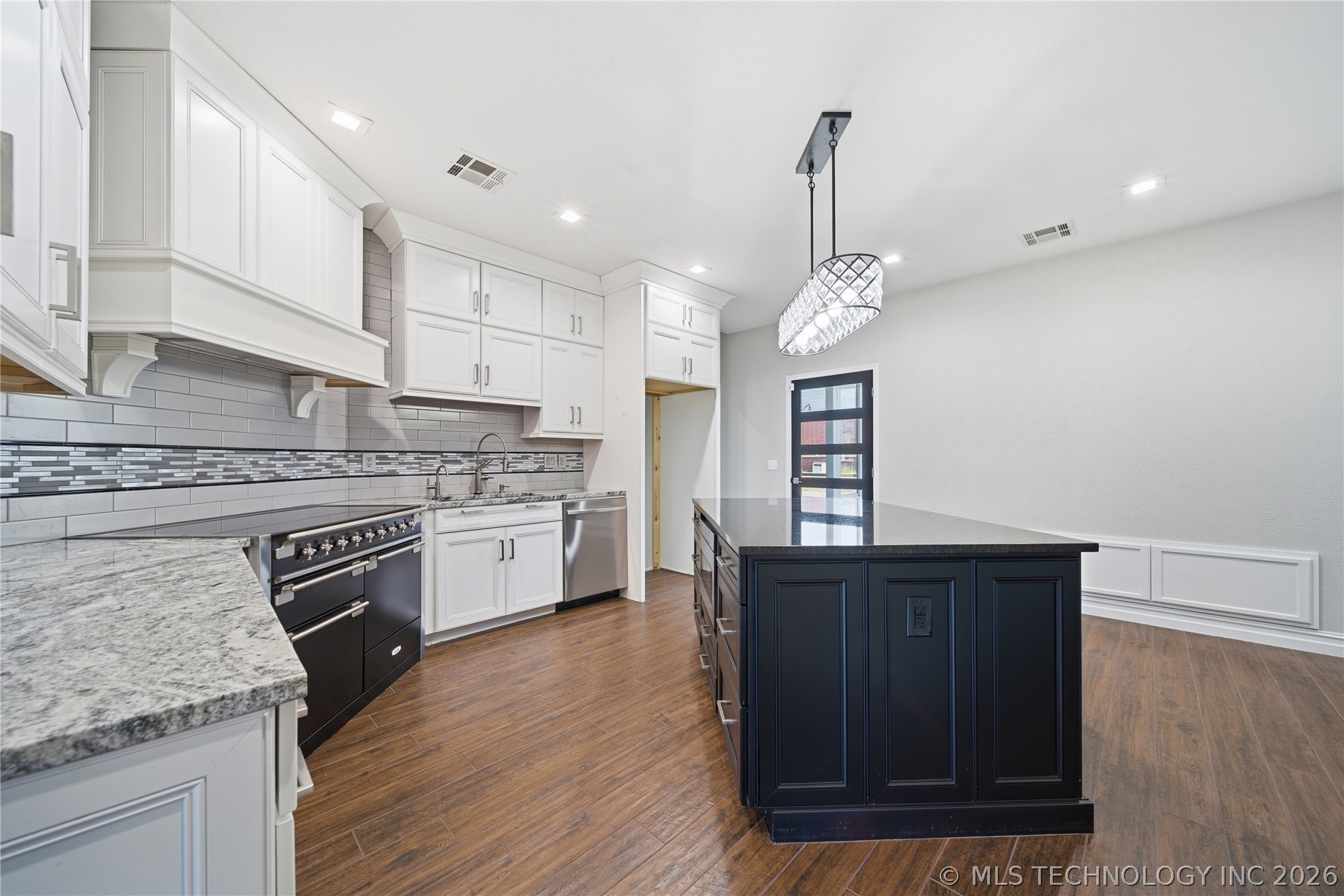 1202 Fairway Street