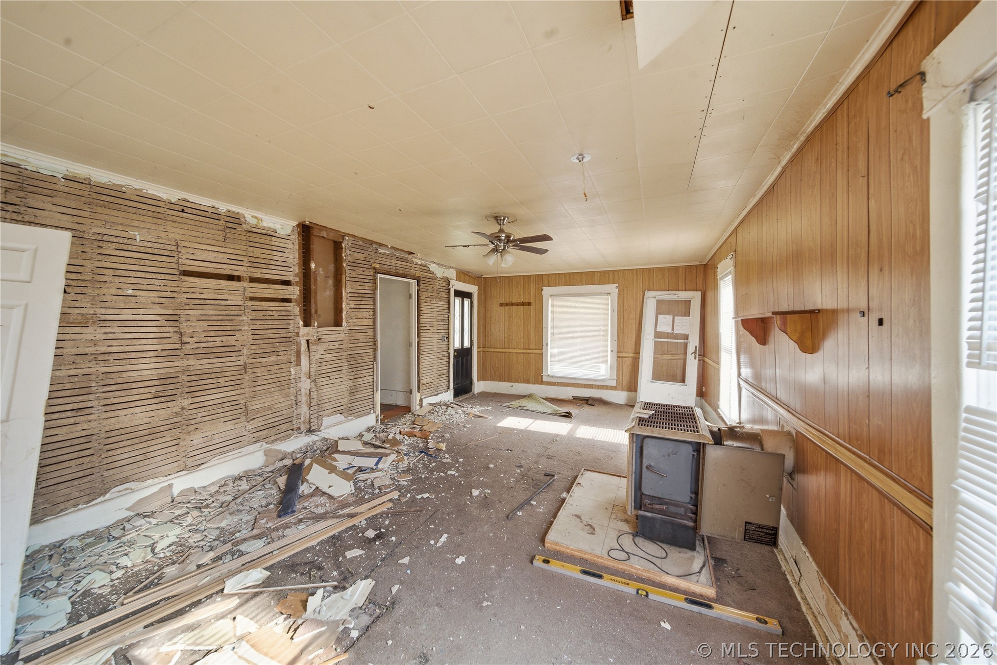 321 E 4th Street