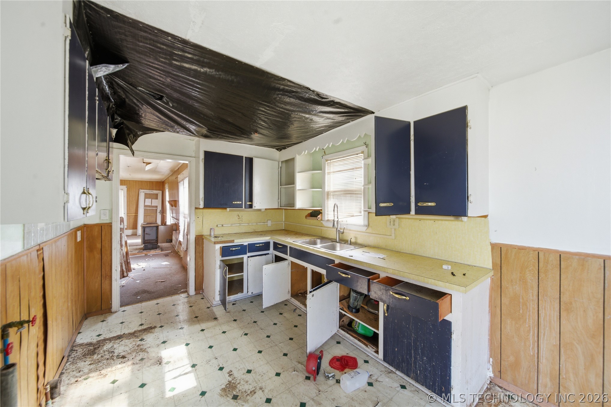 321 E 4th Street