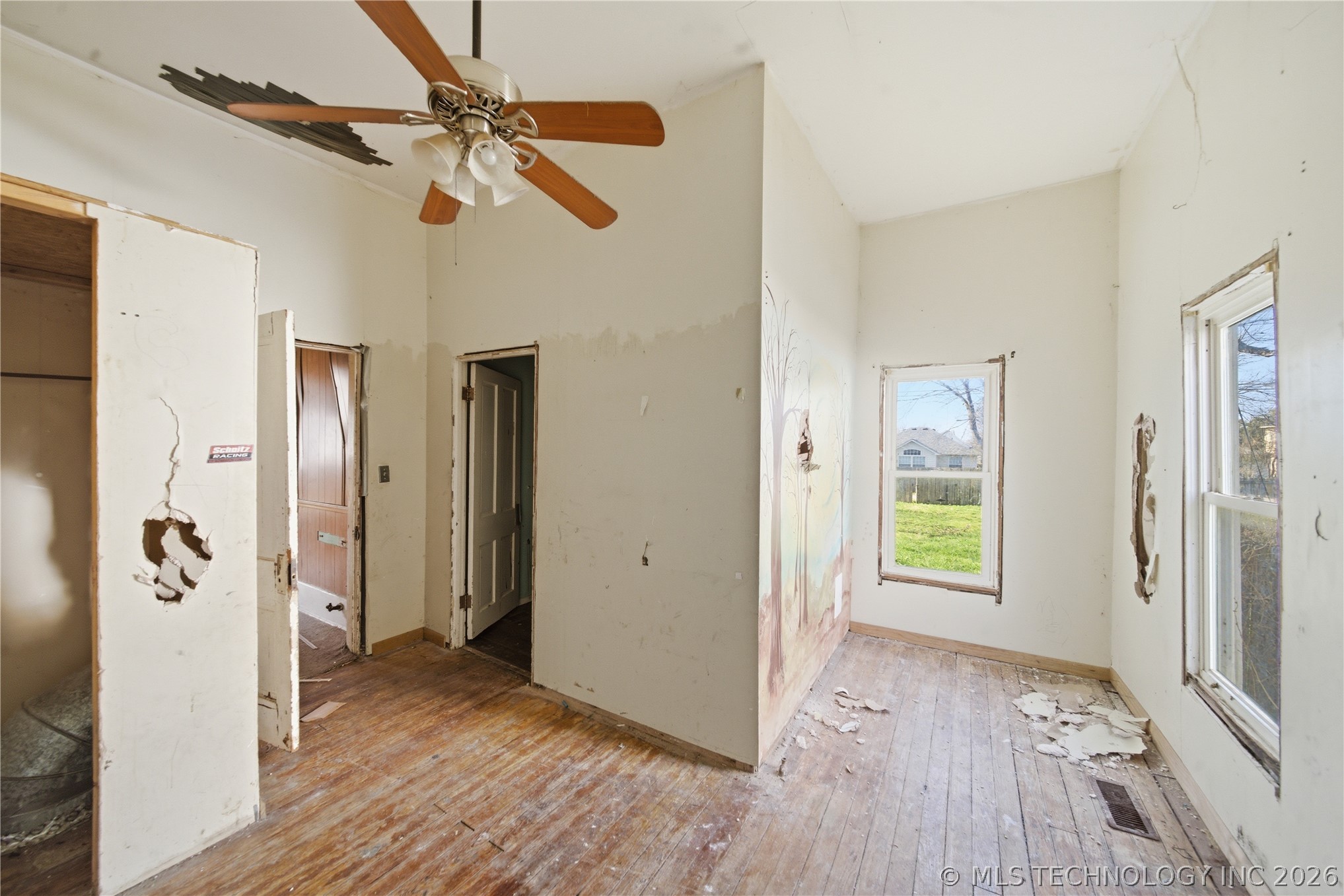 321 E 4th Street
