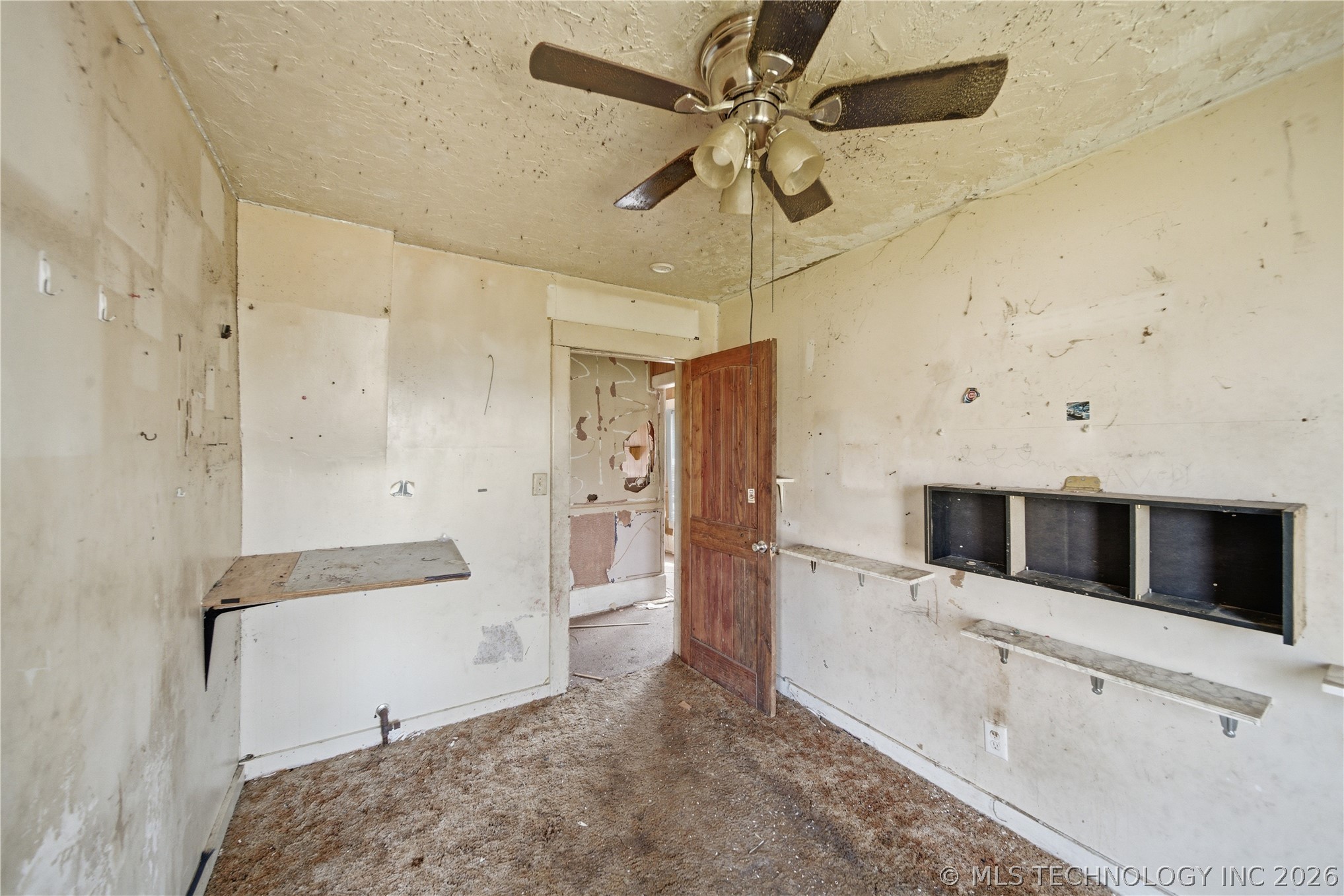 321 E 4th Street