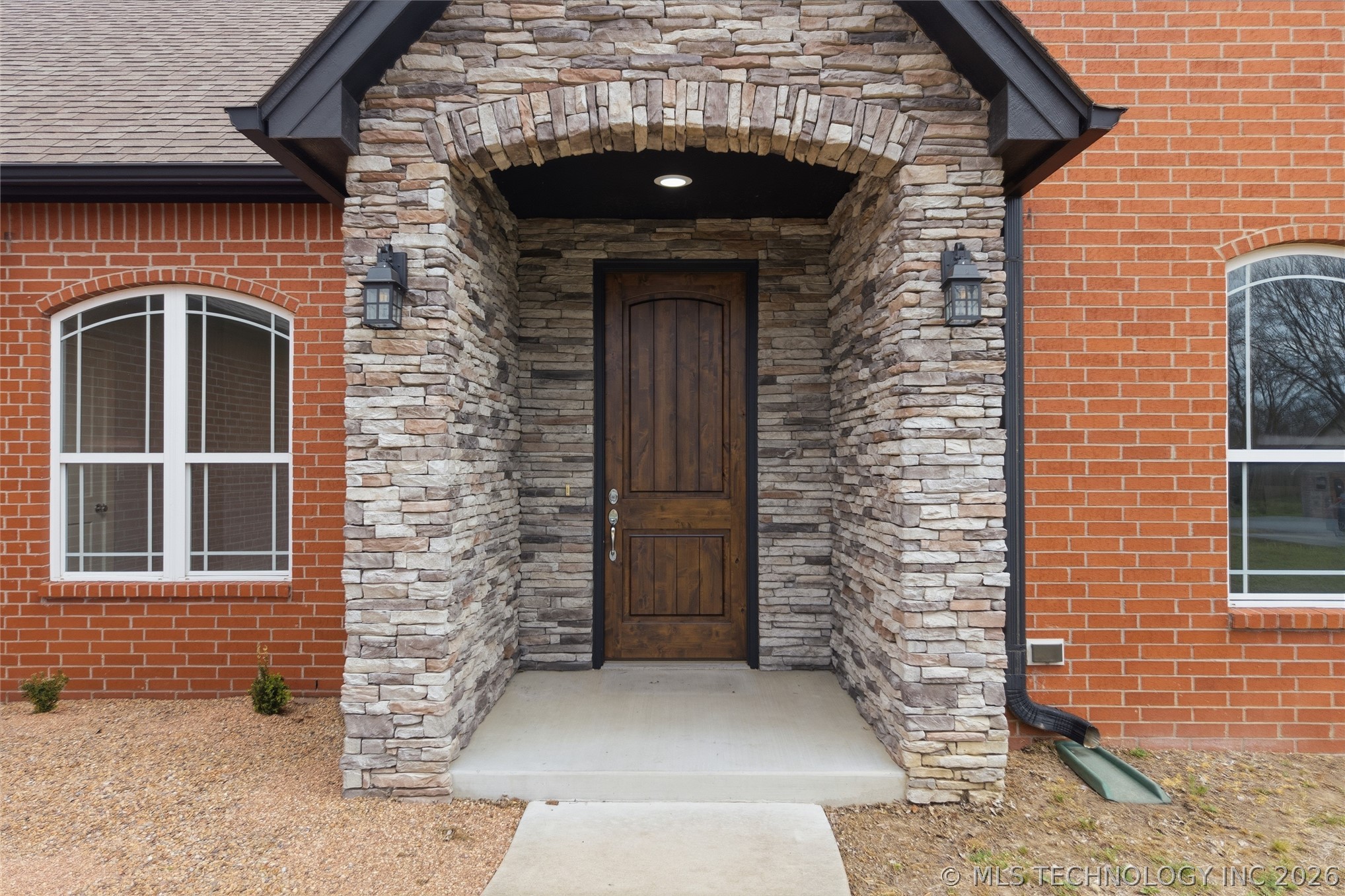 636 S Pecan Place