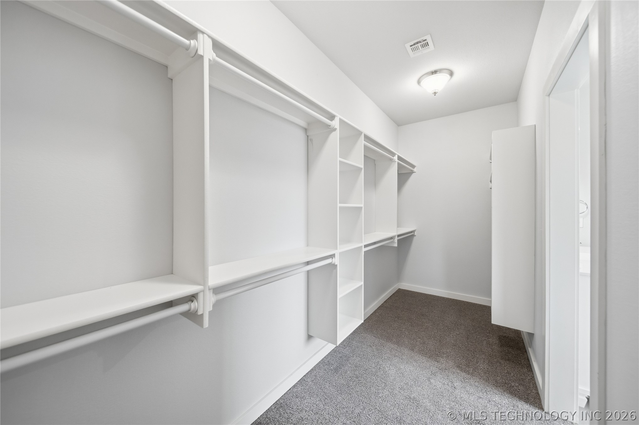 636 S Pecan Place
