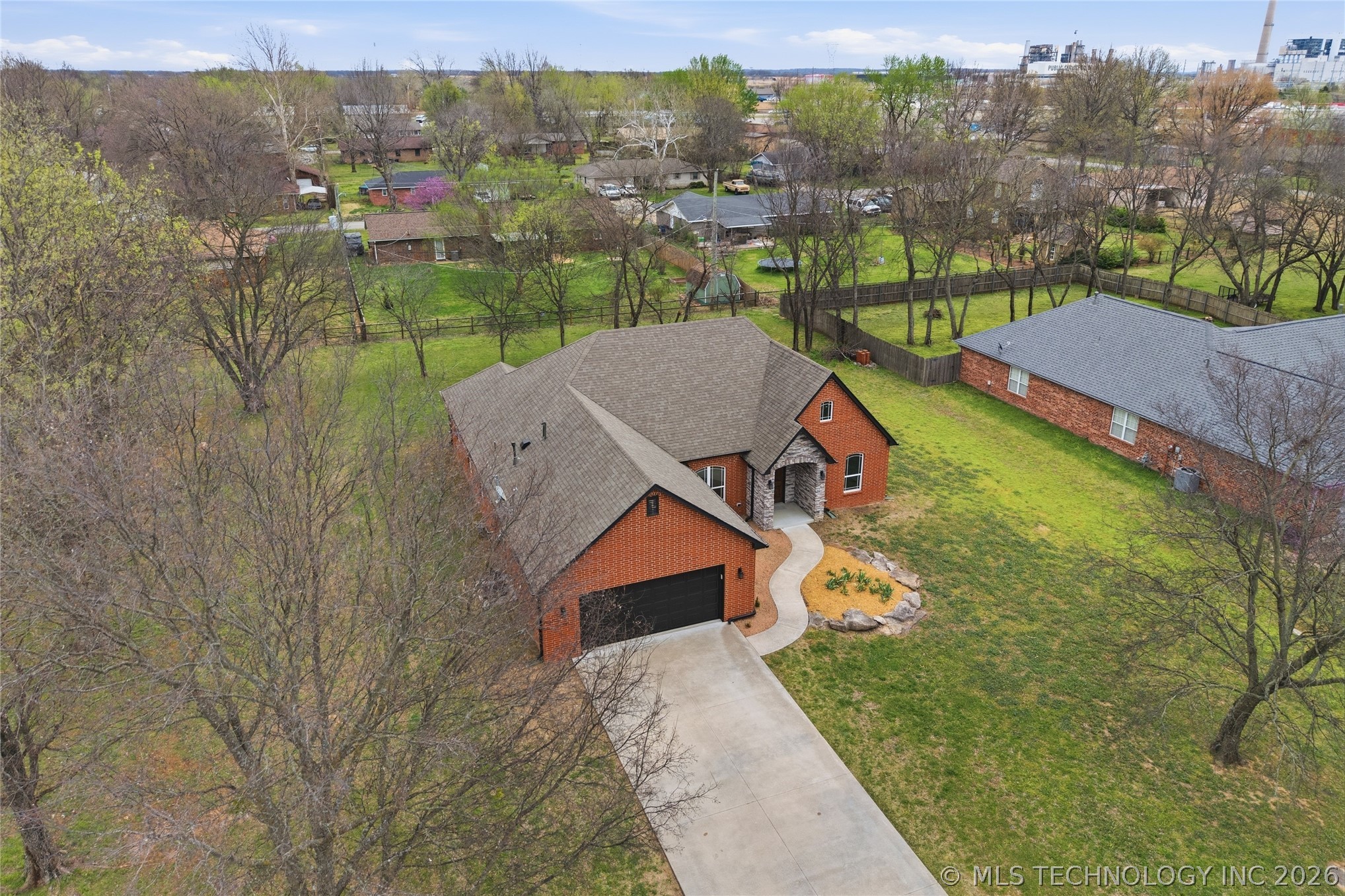 636 S Pecan Place
