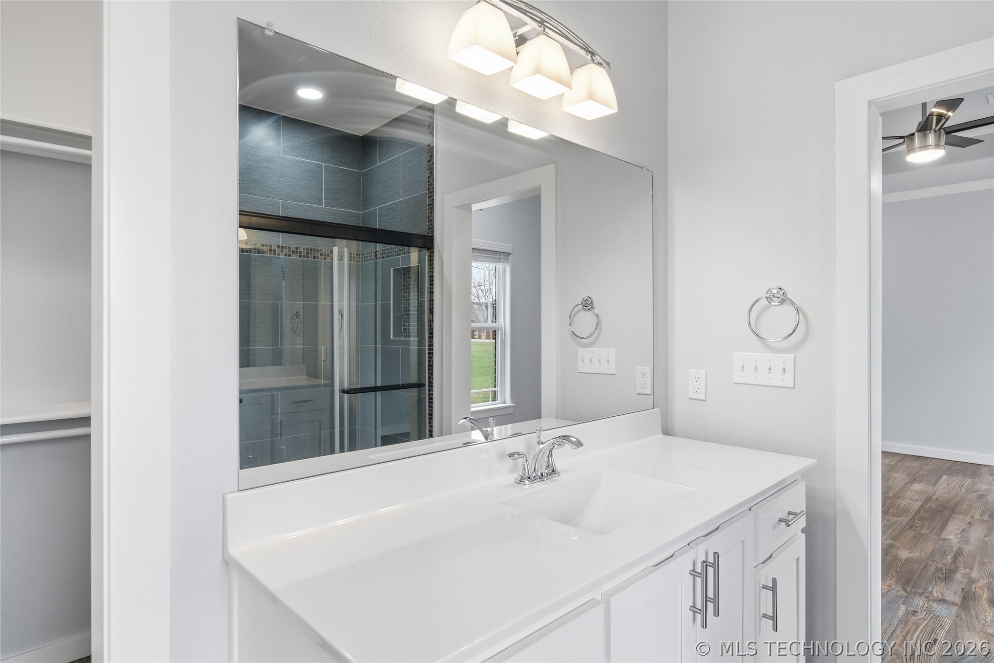 636 S Pecan Place