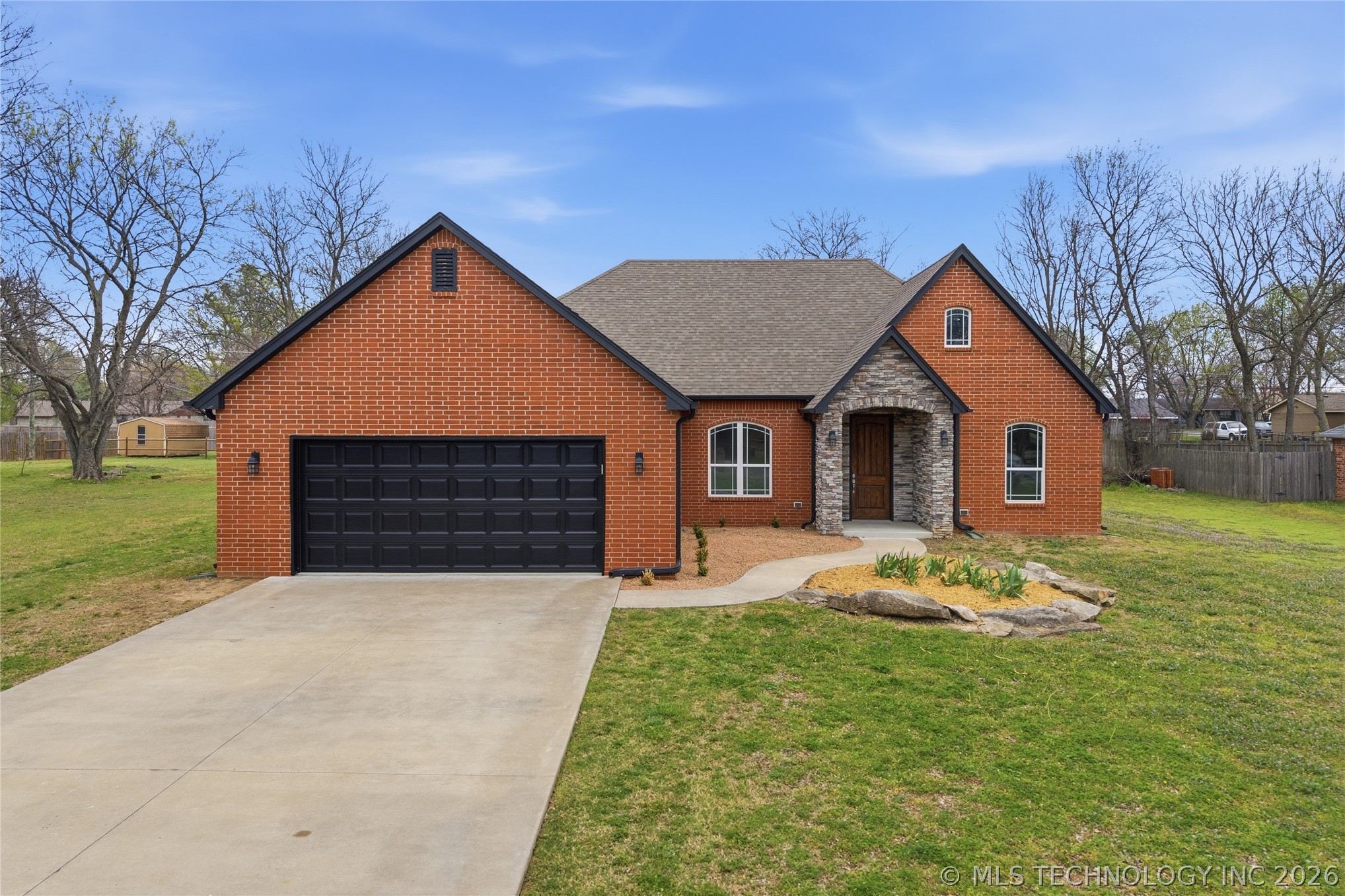636 S Pecan Place