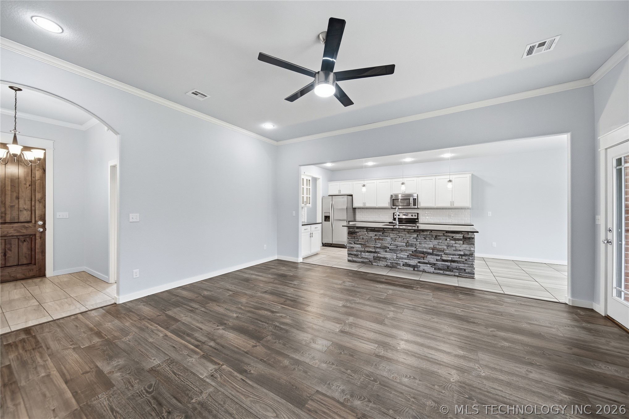 636 S Pecan Place