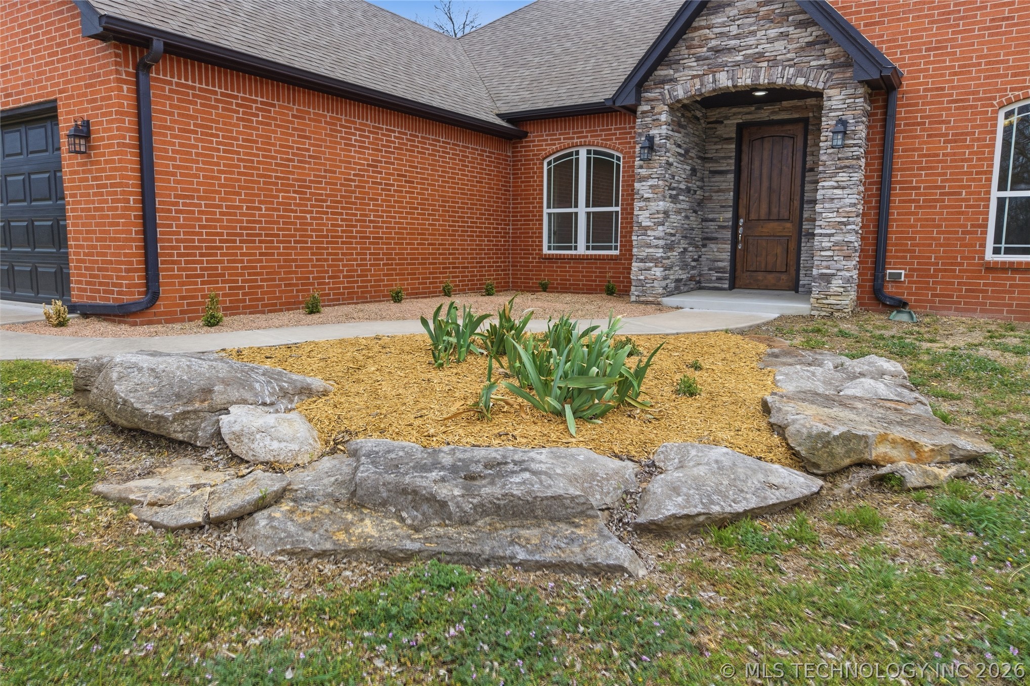 636 S Pecan Place
